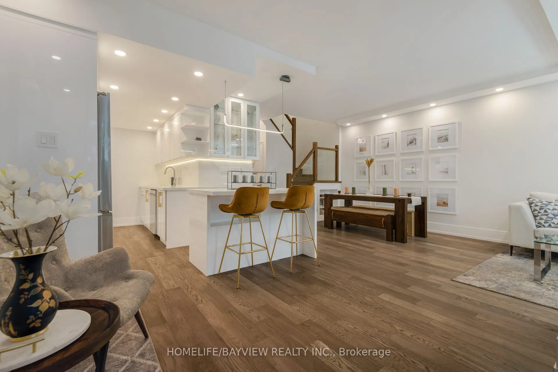 15 Mcmurrich Street #108