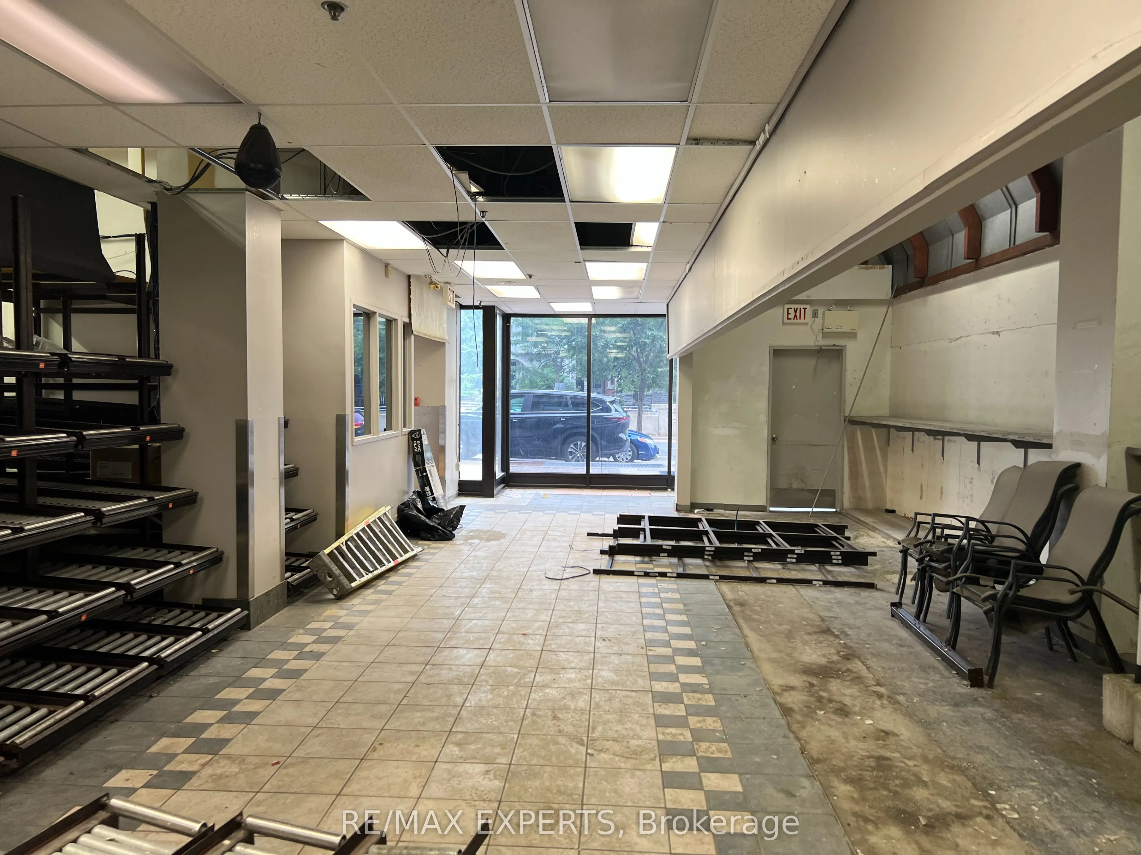 720 Spadina Avenue #110