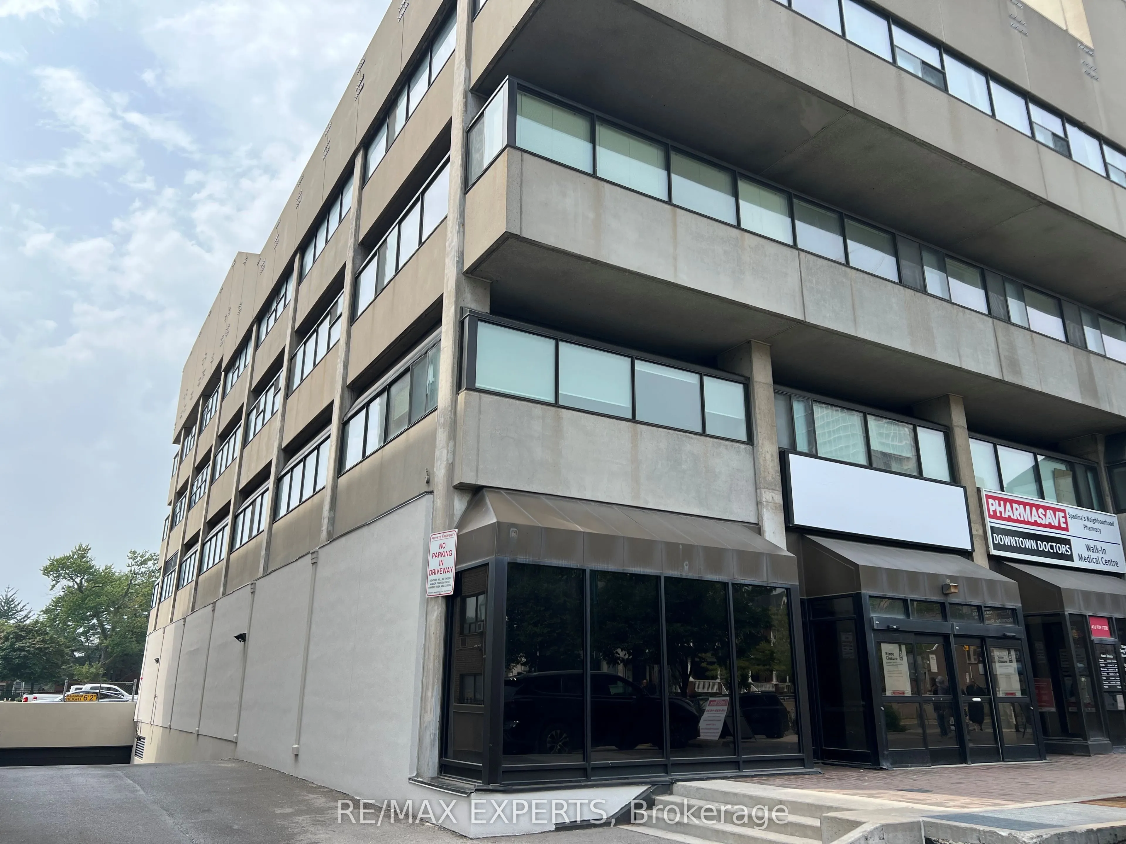 720 Spadina Avenue #110