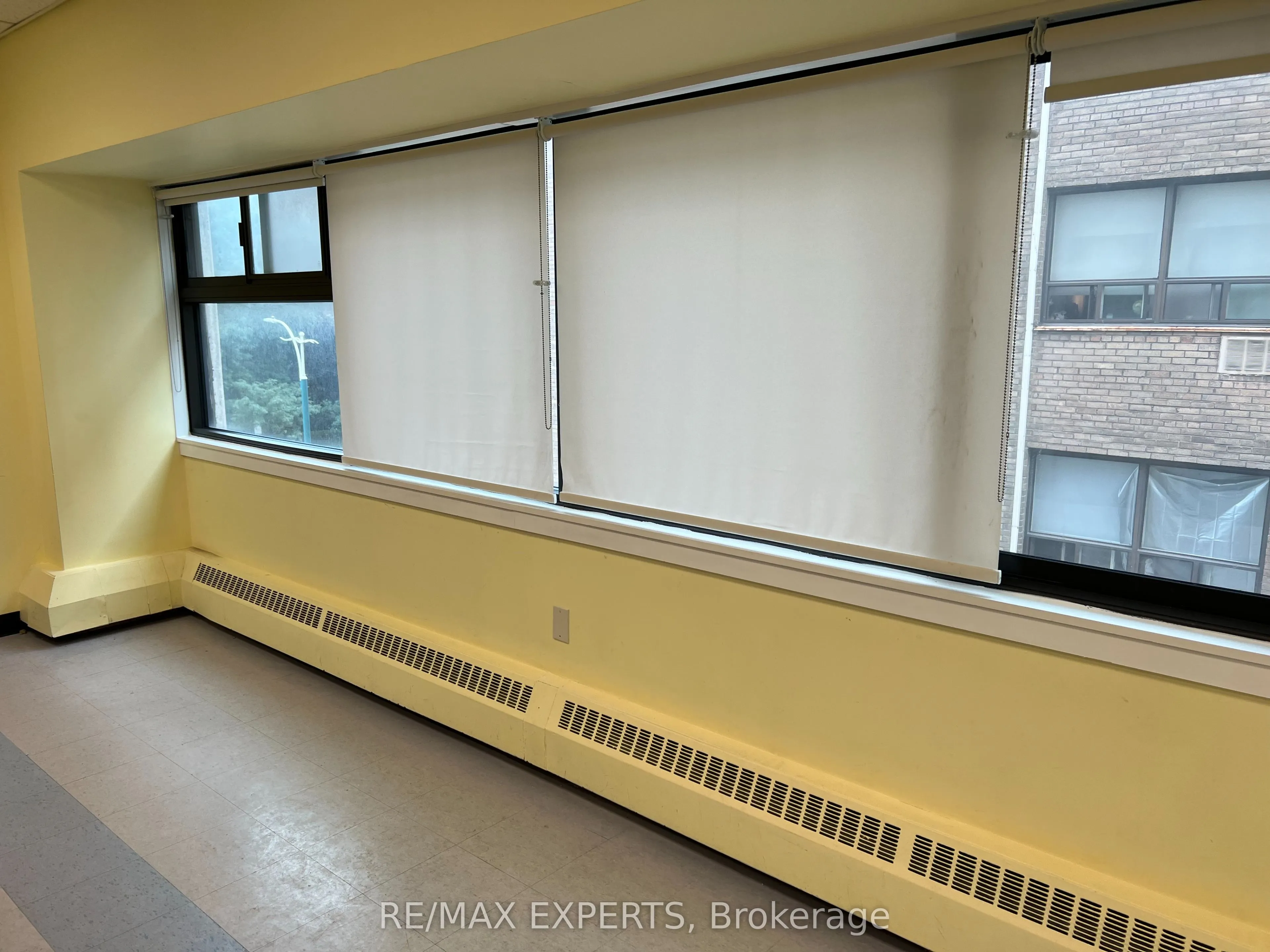 720 Spadina Avenue #300