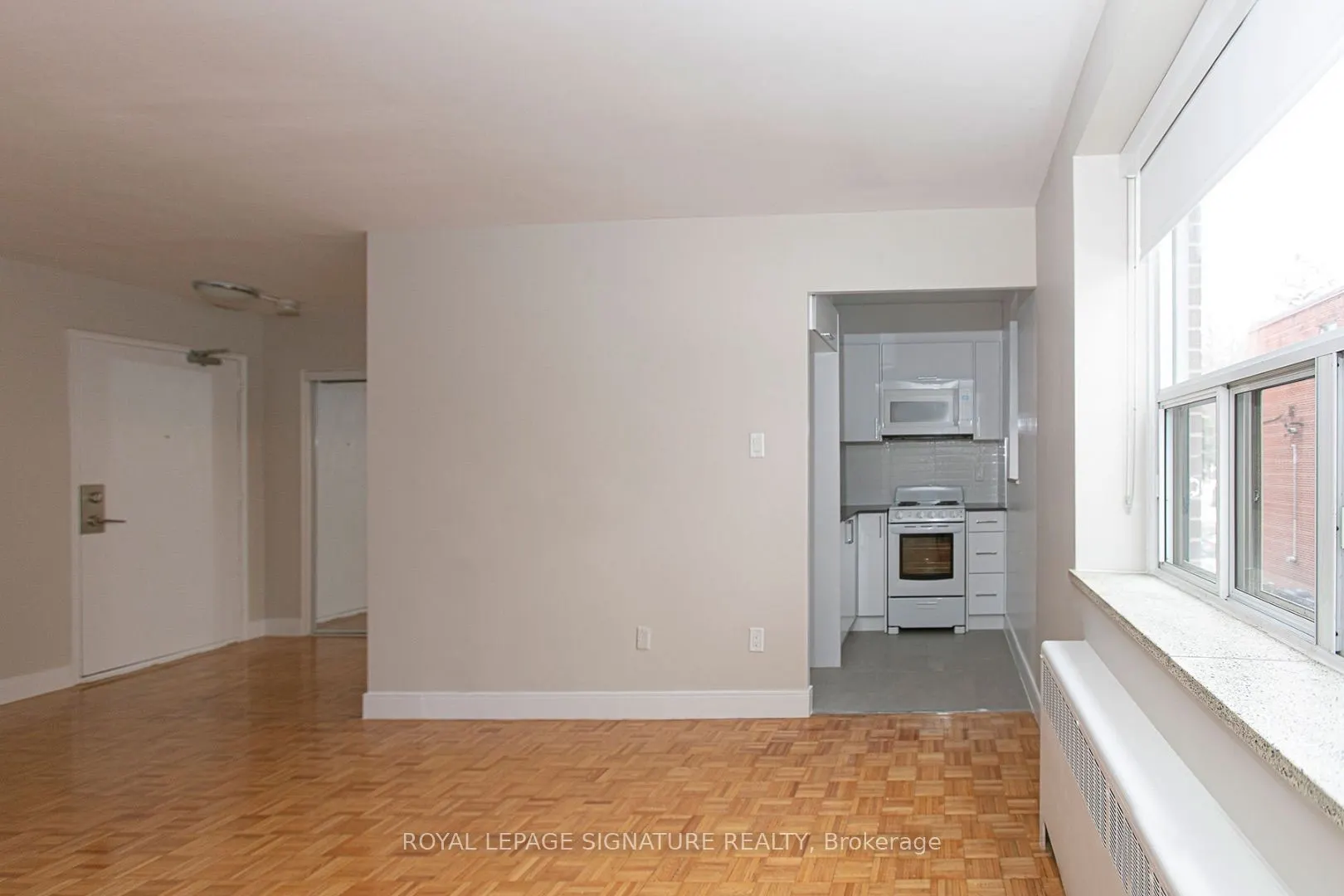 1291 Bayview Avenue #203