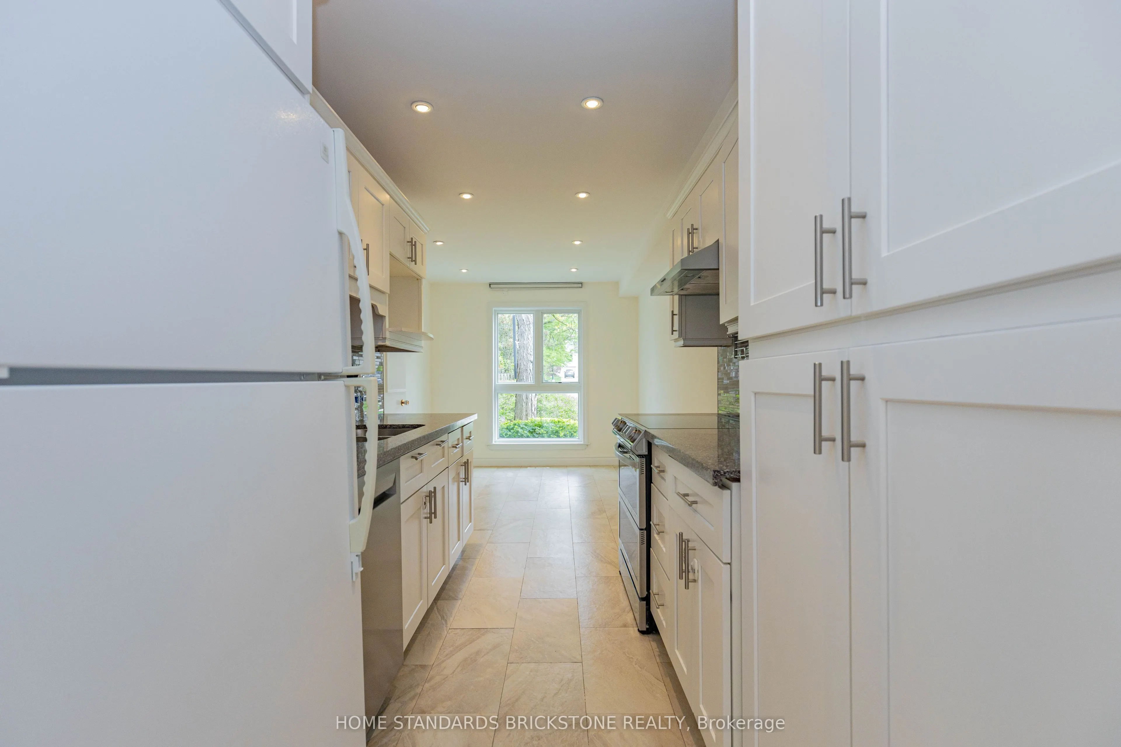 27 Proudbank Millway #50