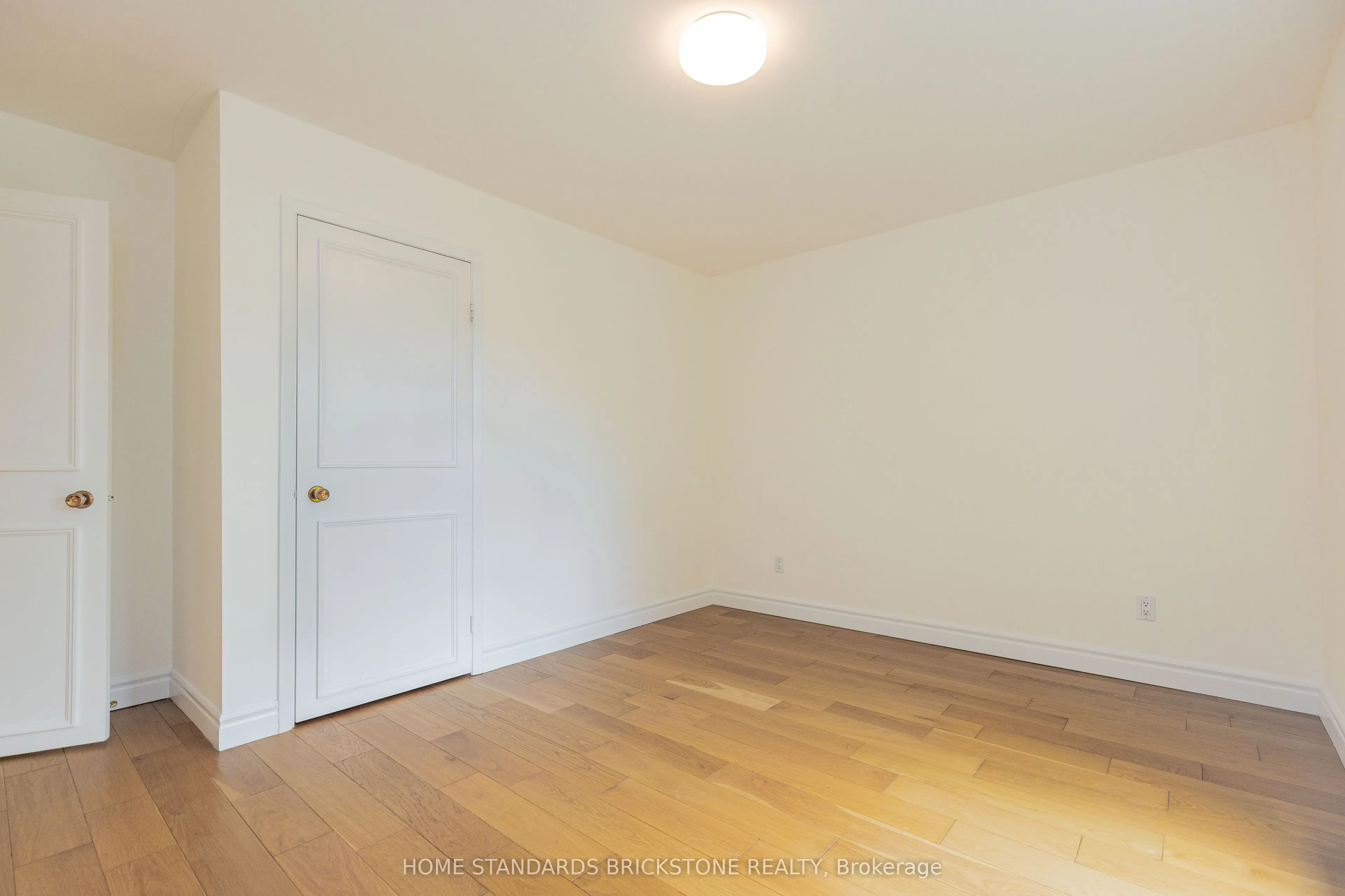 27 Proudbank Millway #50