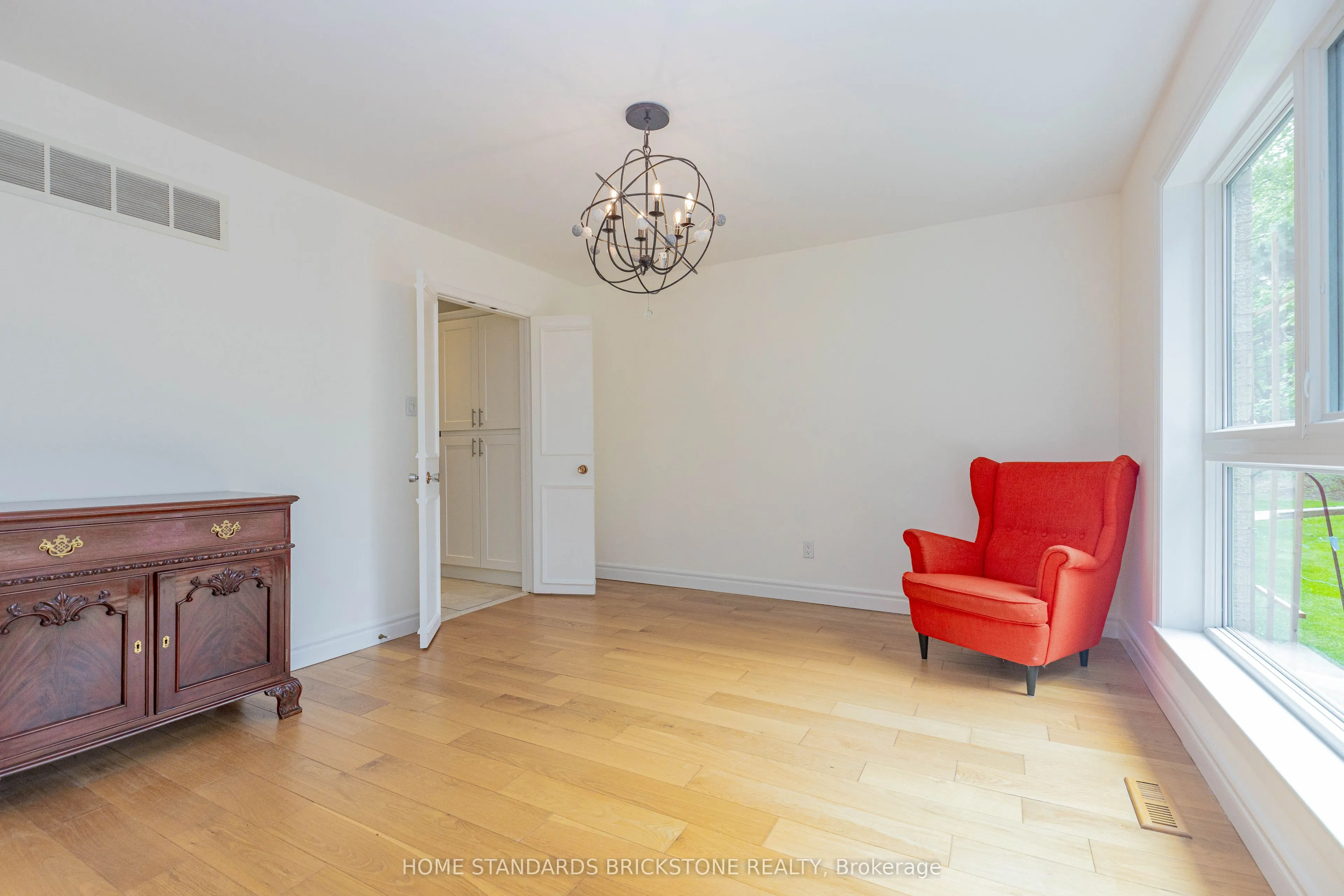 27 Proudbank Millway #50
