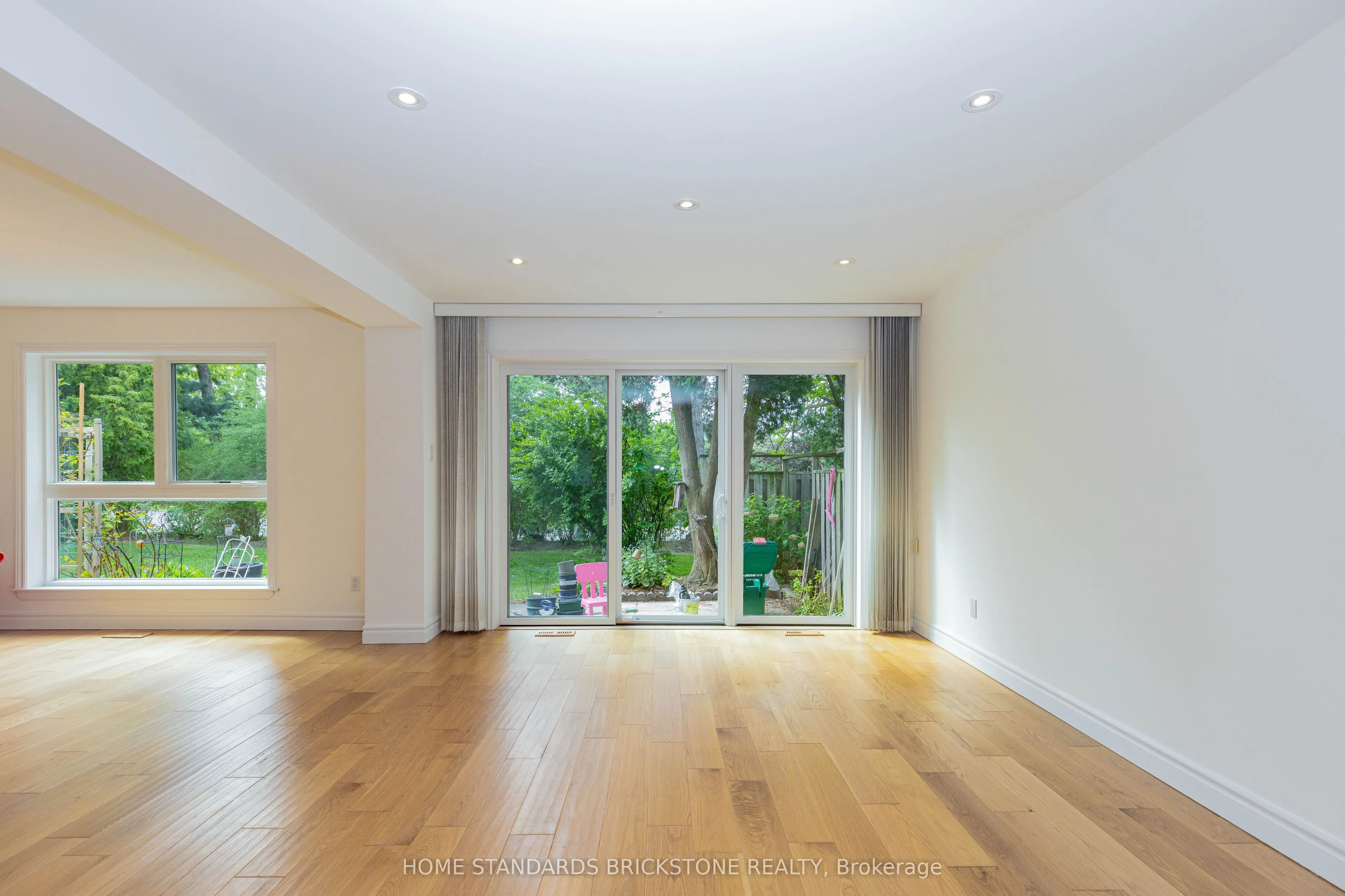 27 Proudbank Millway #50