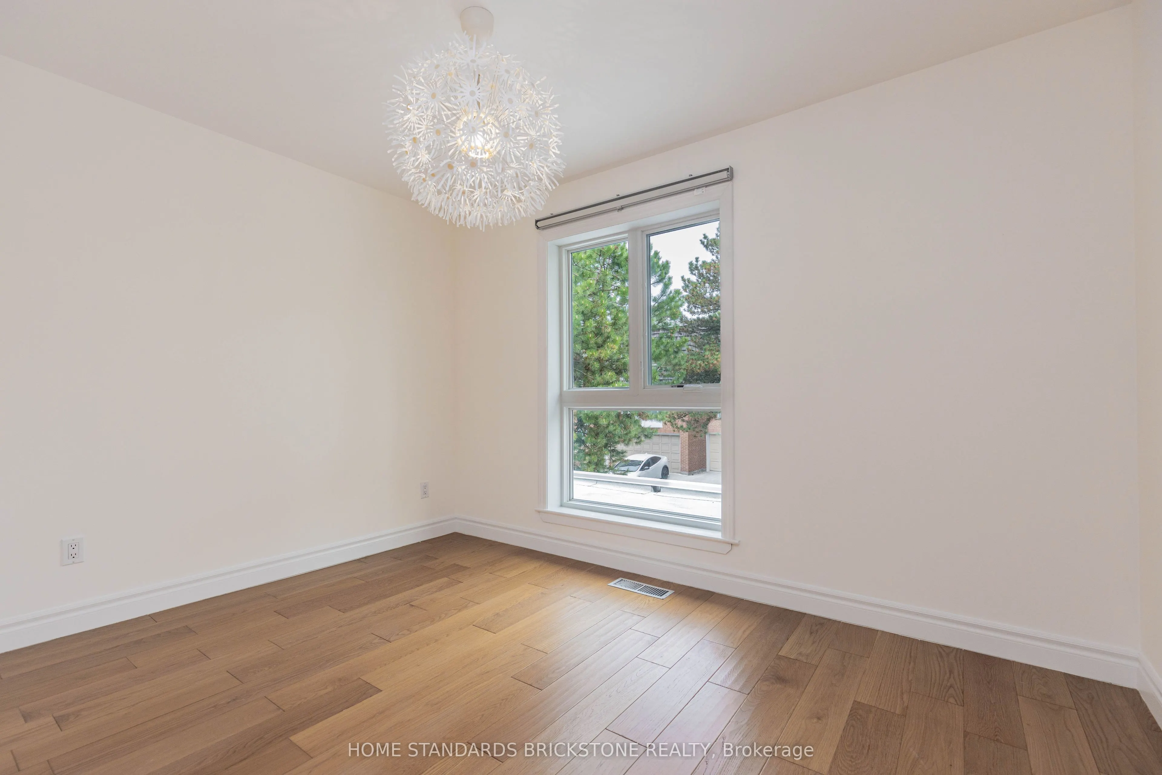 27 Proudbank Millway #50