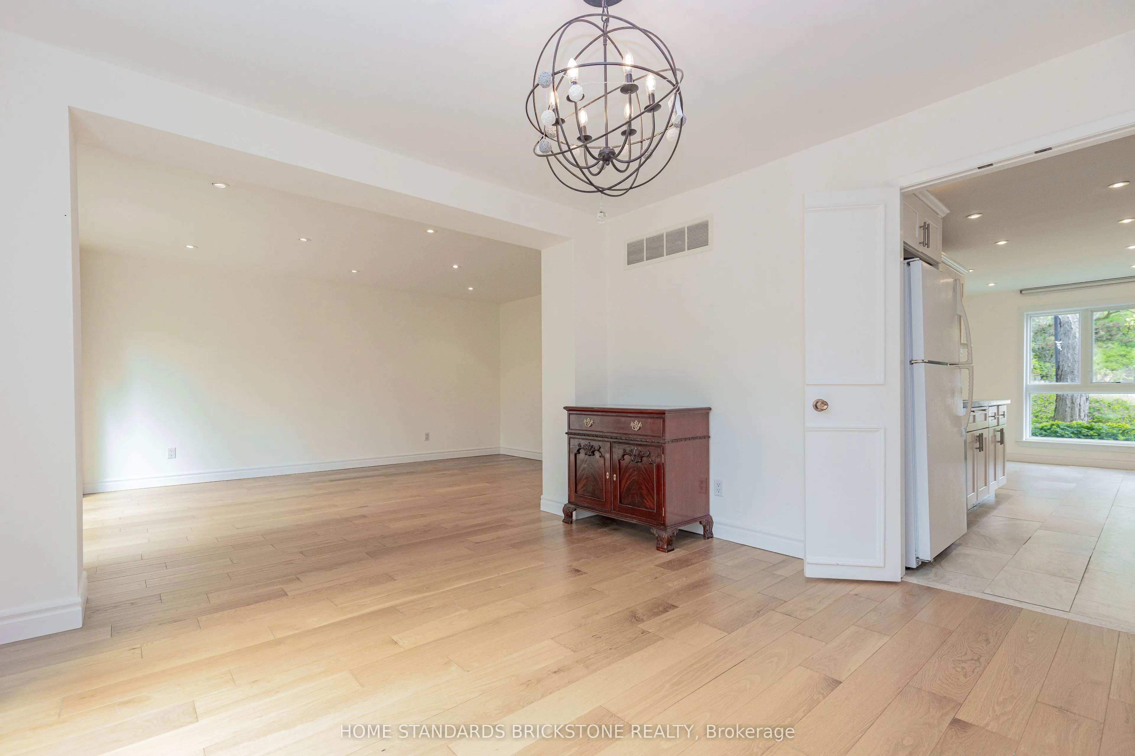 27 Proudbank Millway #50