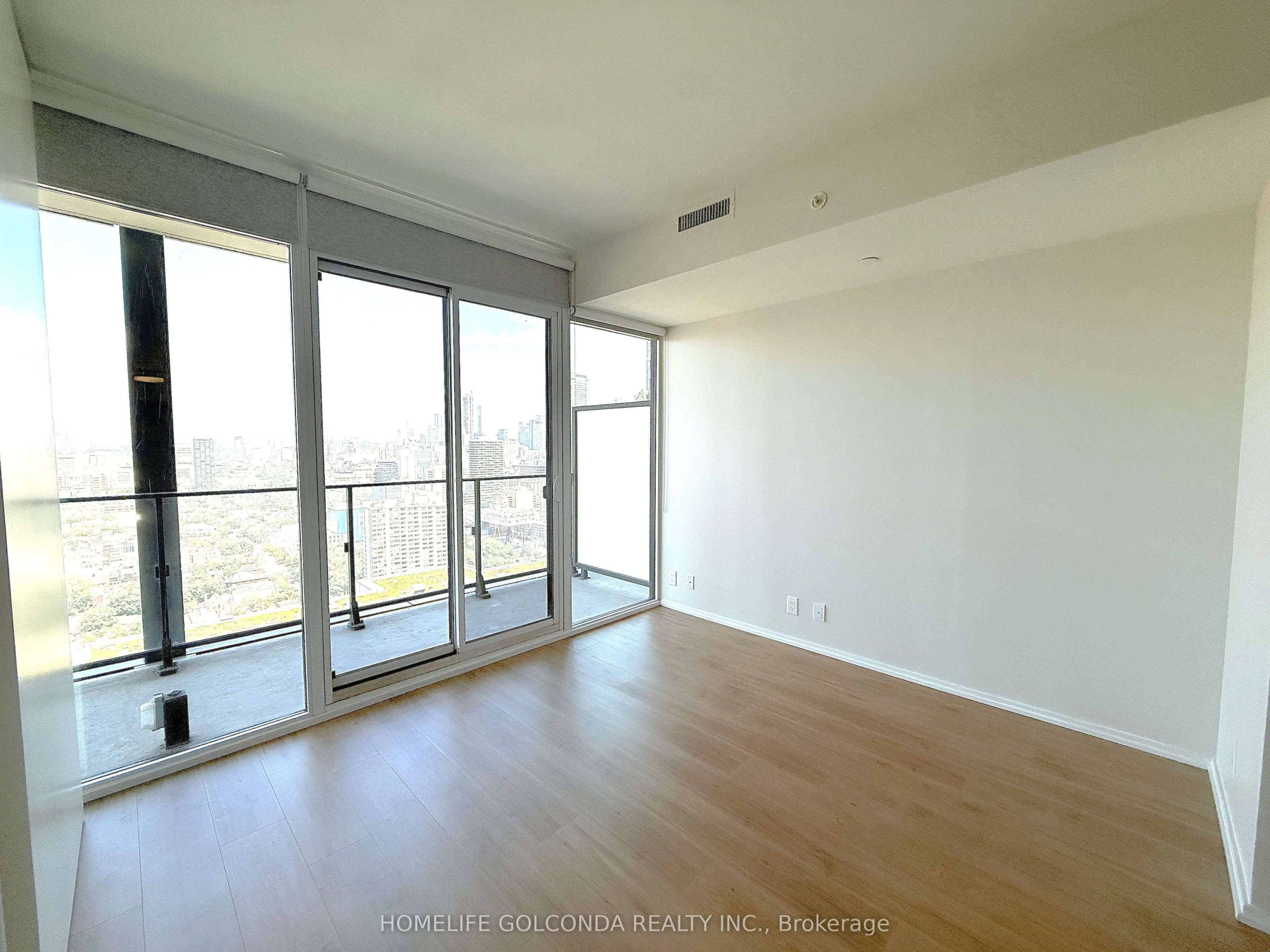125 Peter Street #3307