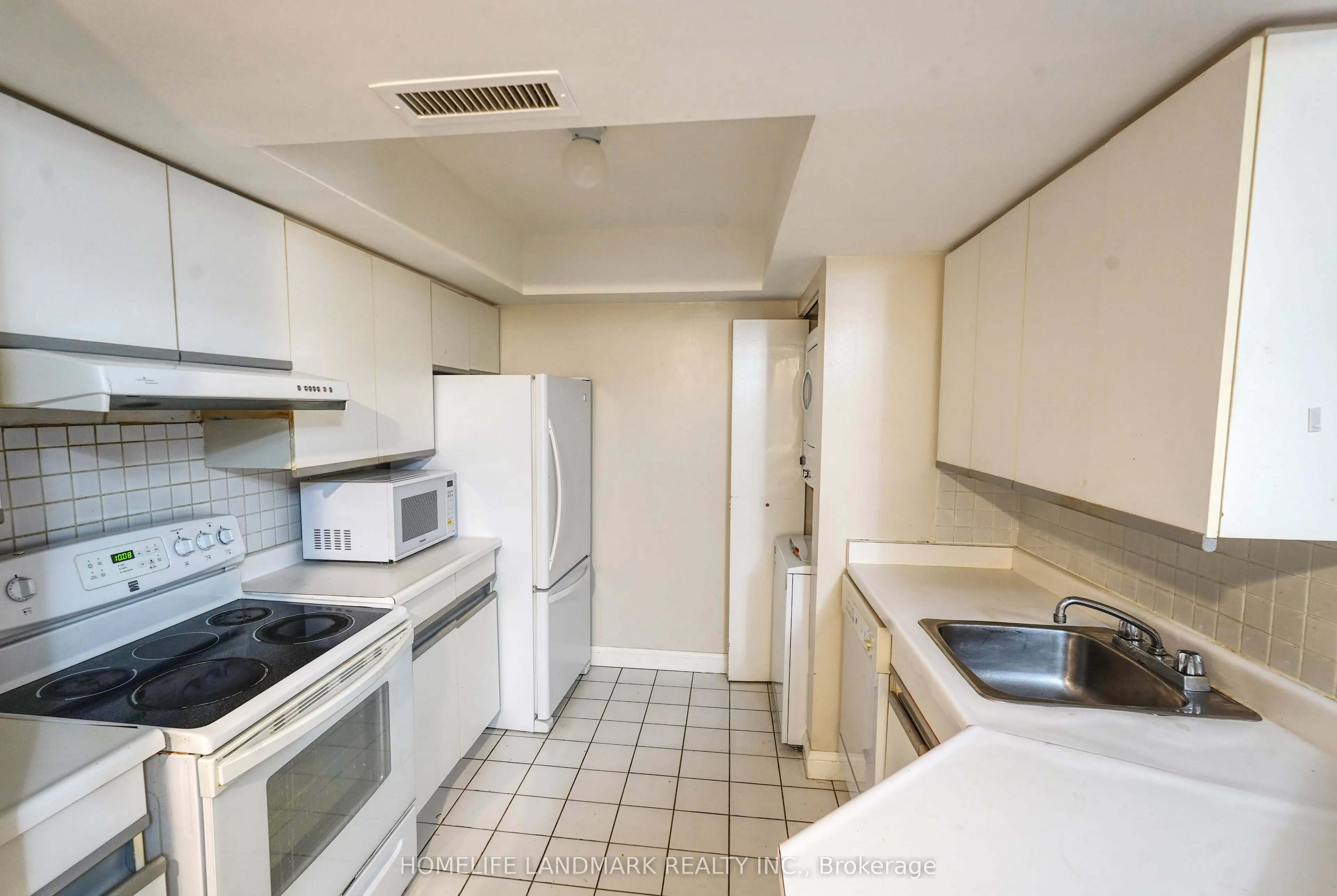 1001 Bay Street #511