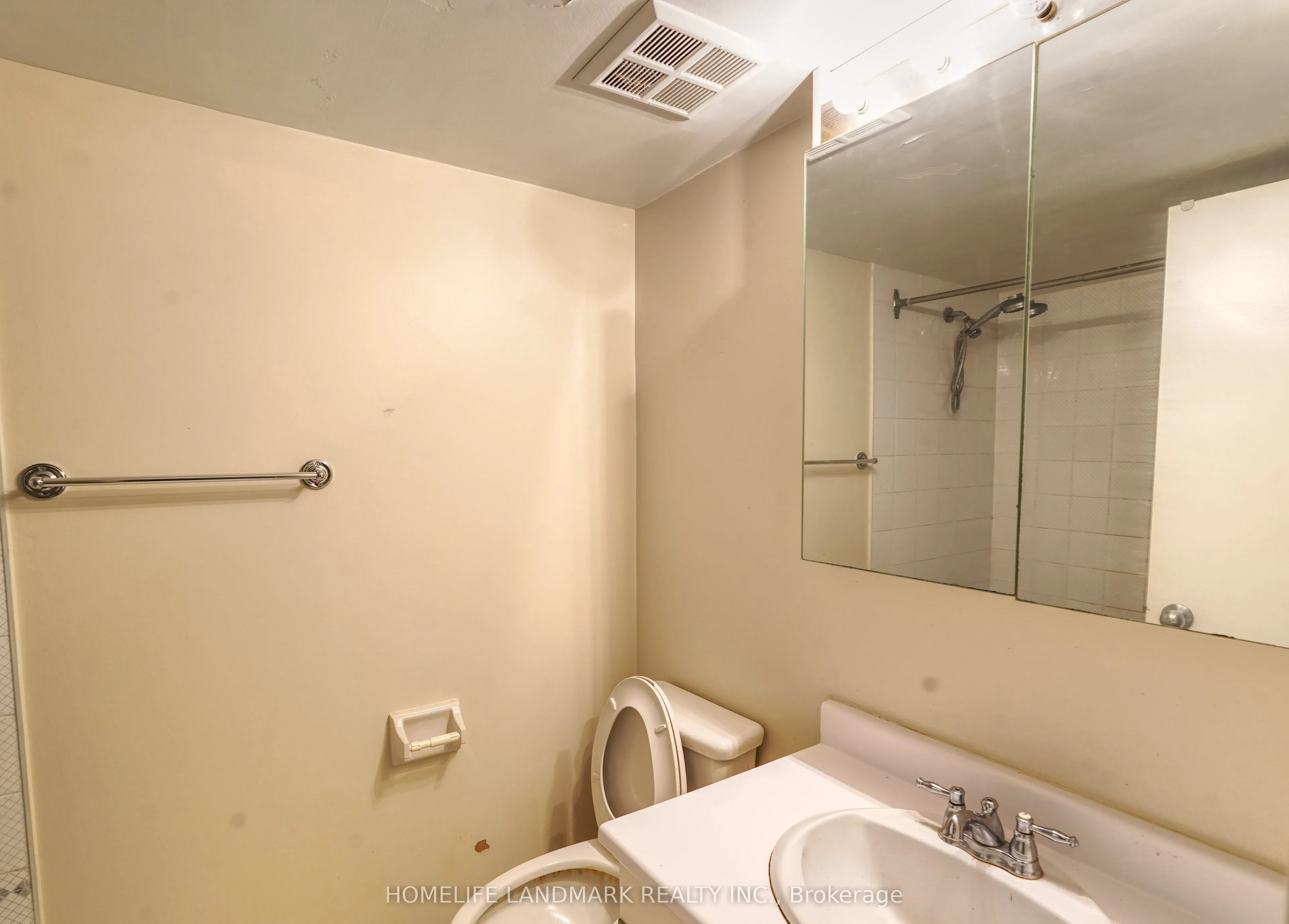 1001 Bay Street #511
