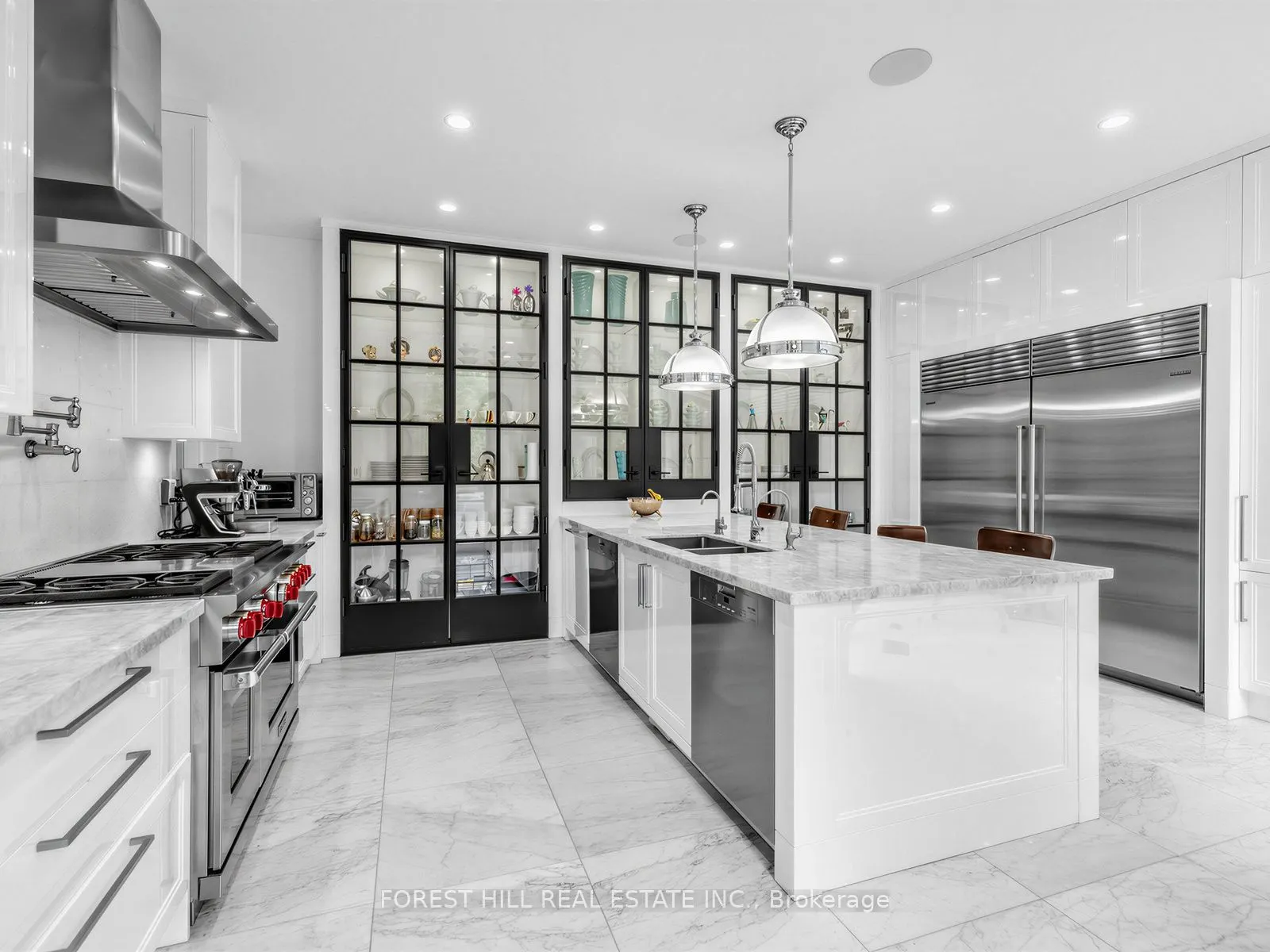 55 Strathearn Boulevard