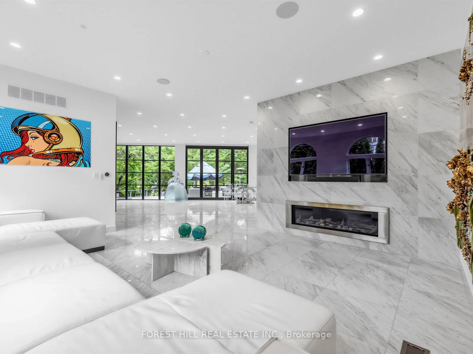 55 Strathearn Boulevard