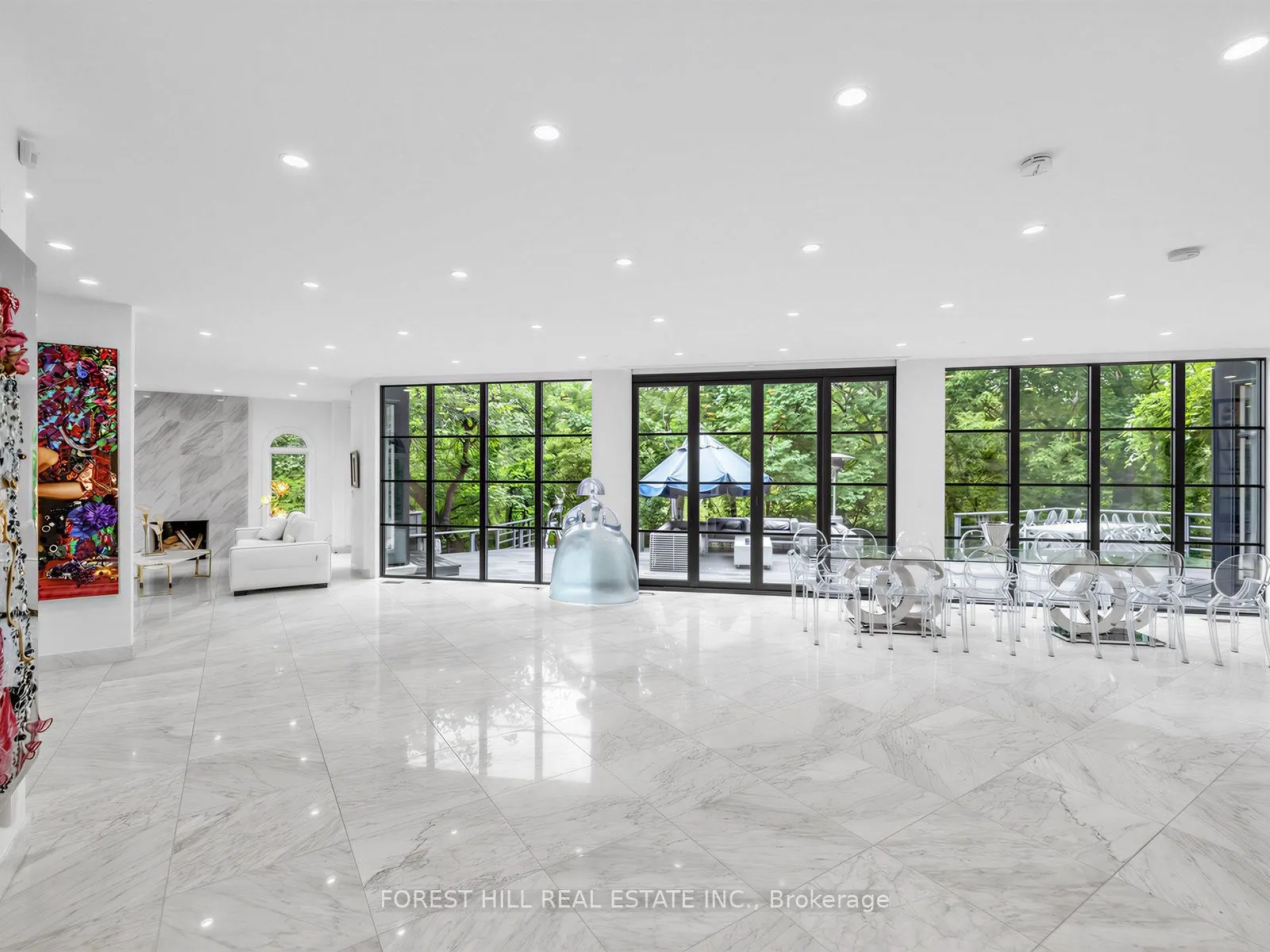 55 Strathearn Boulevard