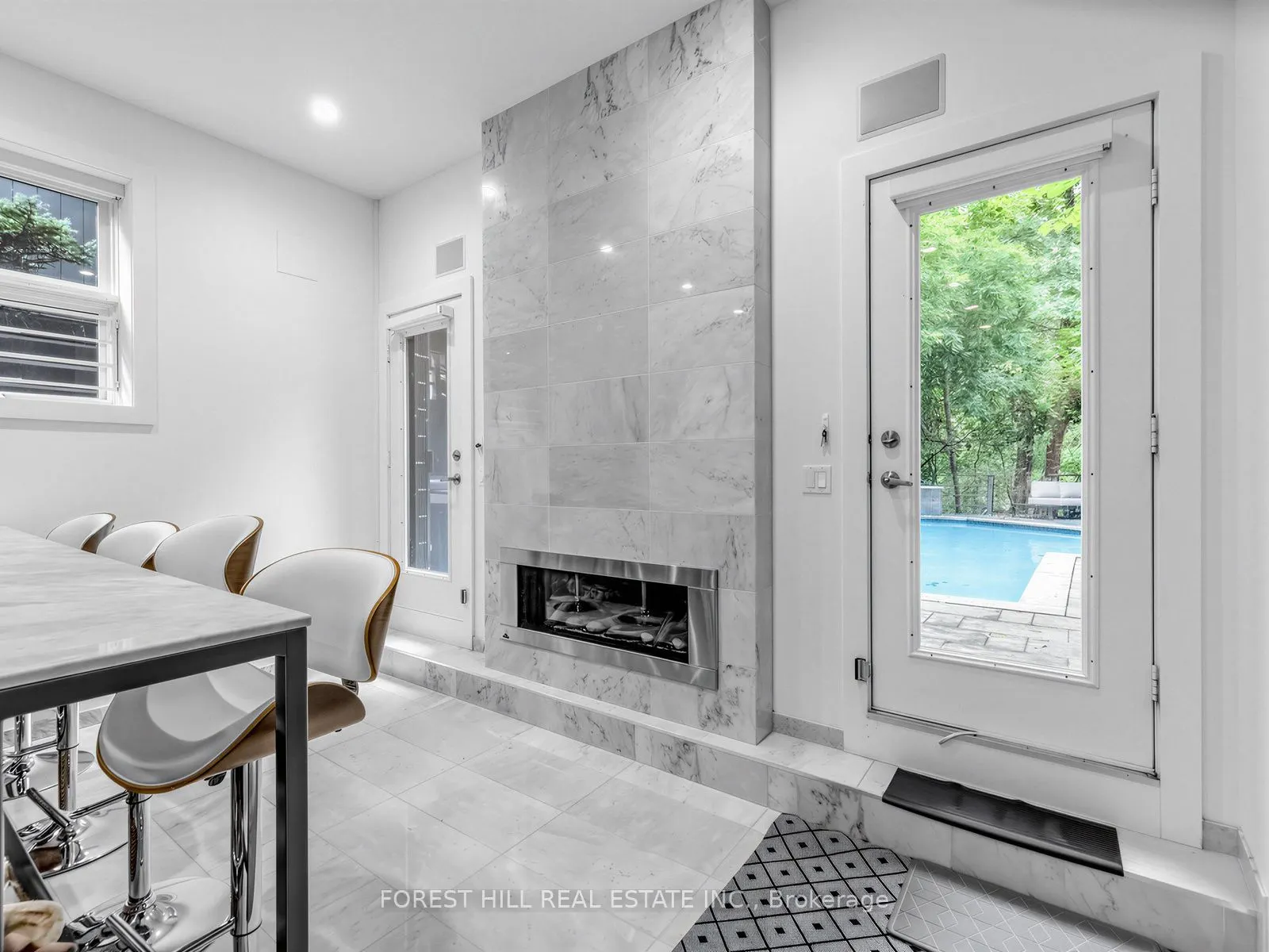 55 Strathearn Boulevard