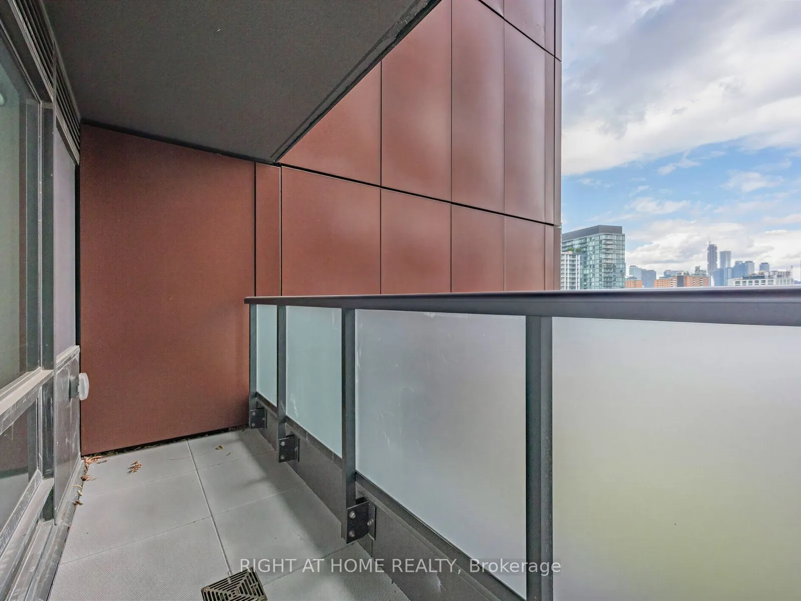 28 Eastern Avenue #723