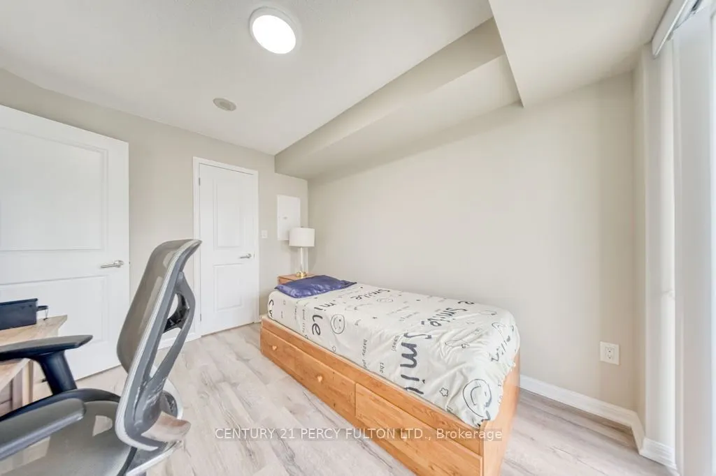 400 Adelaide Street E #1107