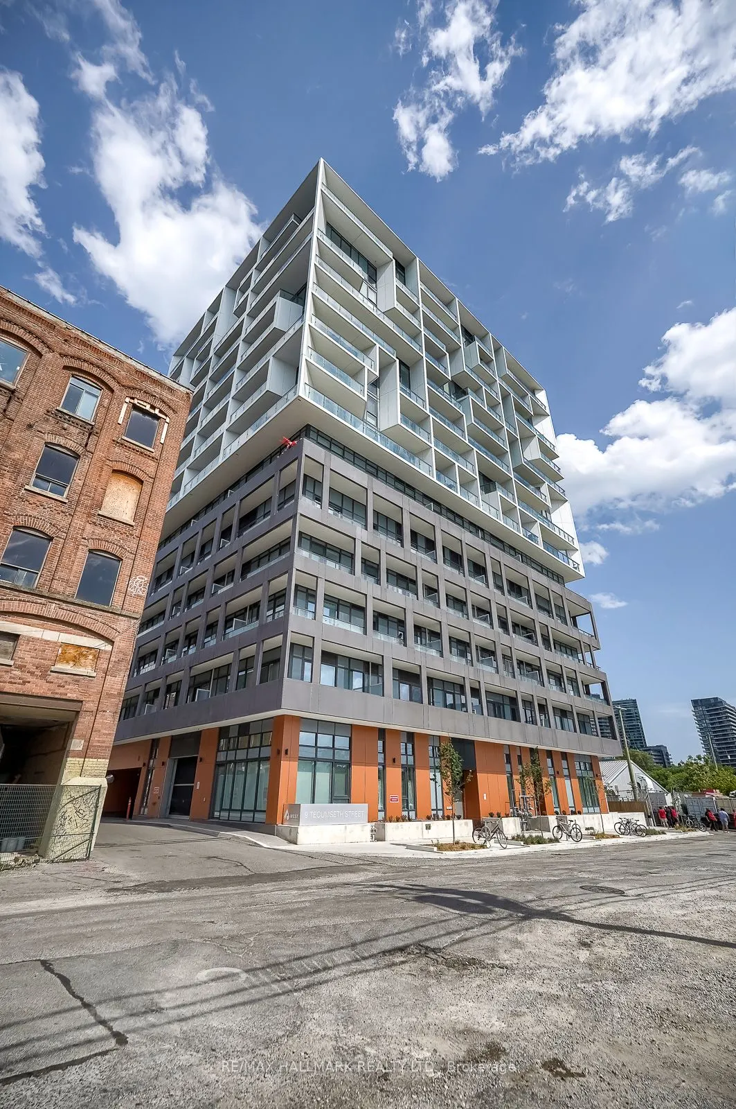 9 Tecumseth Street #421