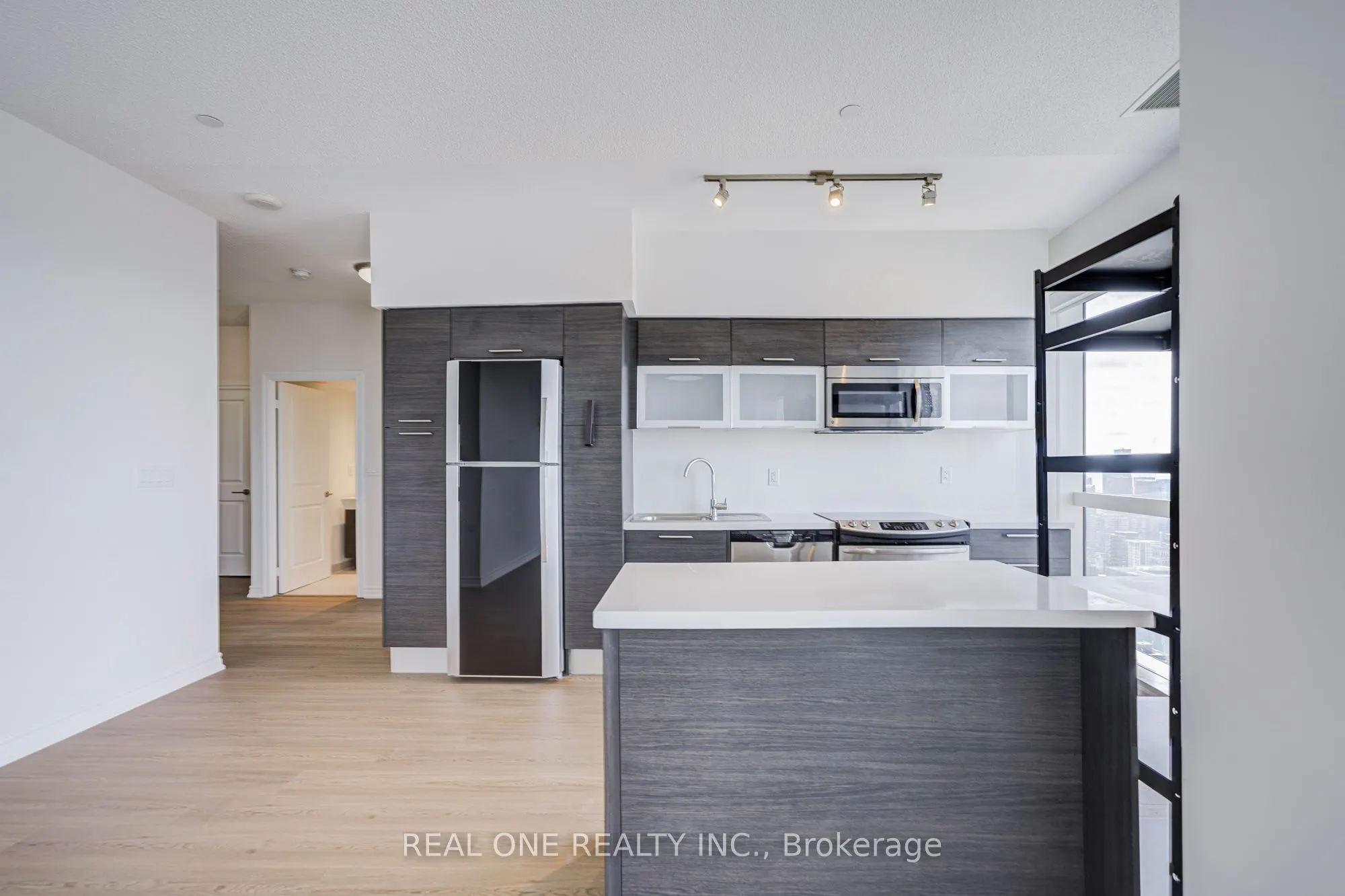 386 Yonge Street #5814