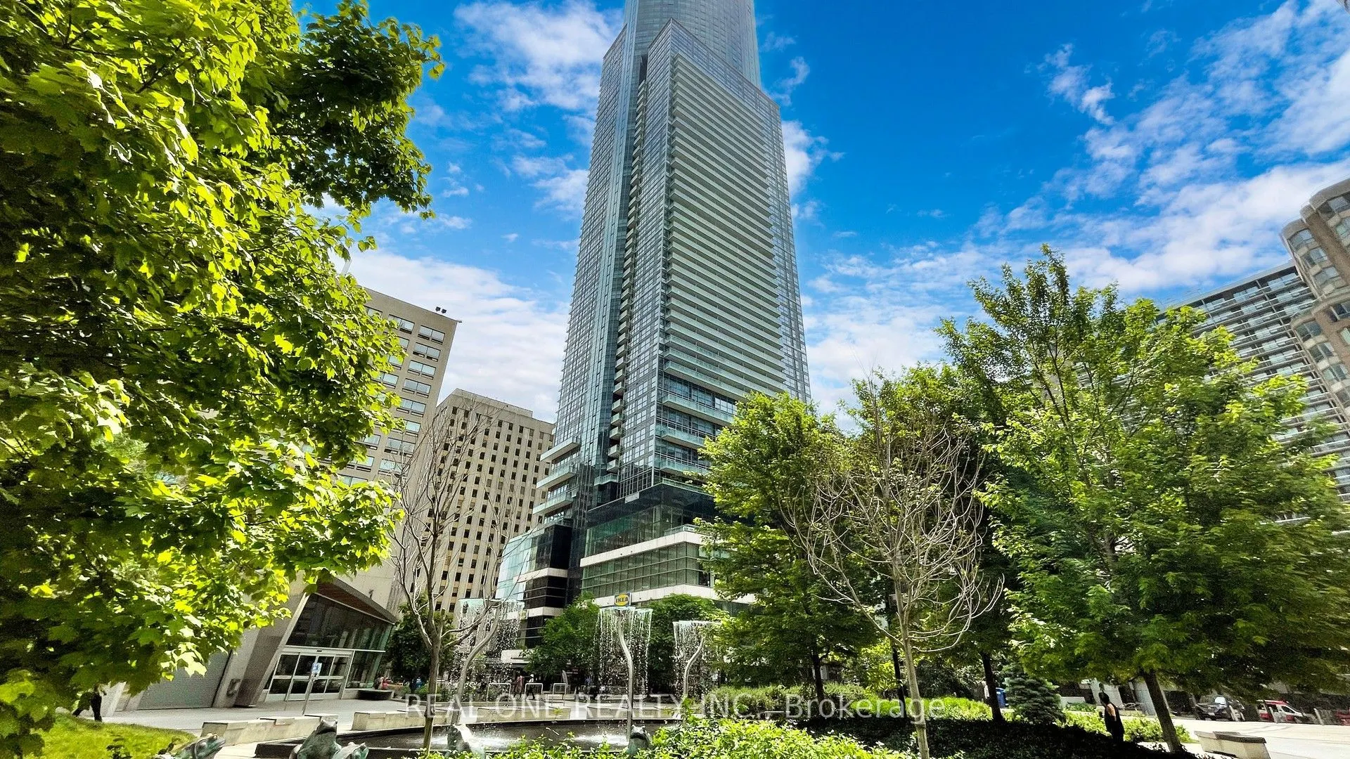 386 Yonge Street #5814