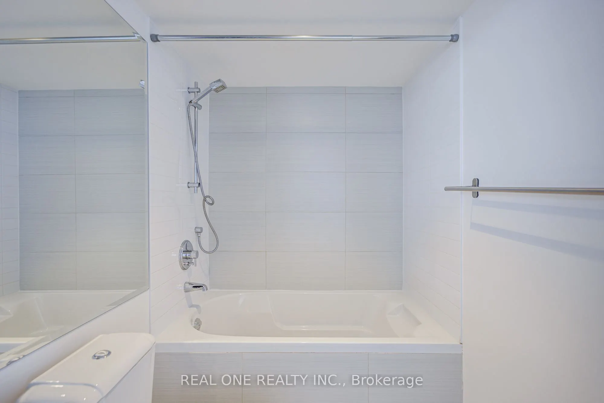 386 Yonge Street #5814