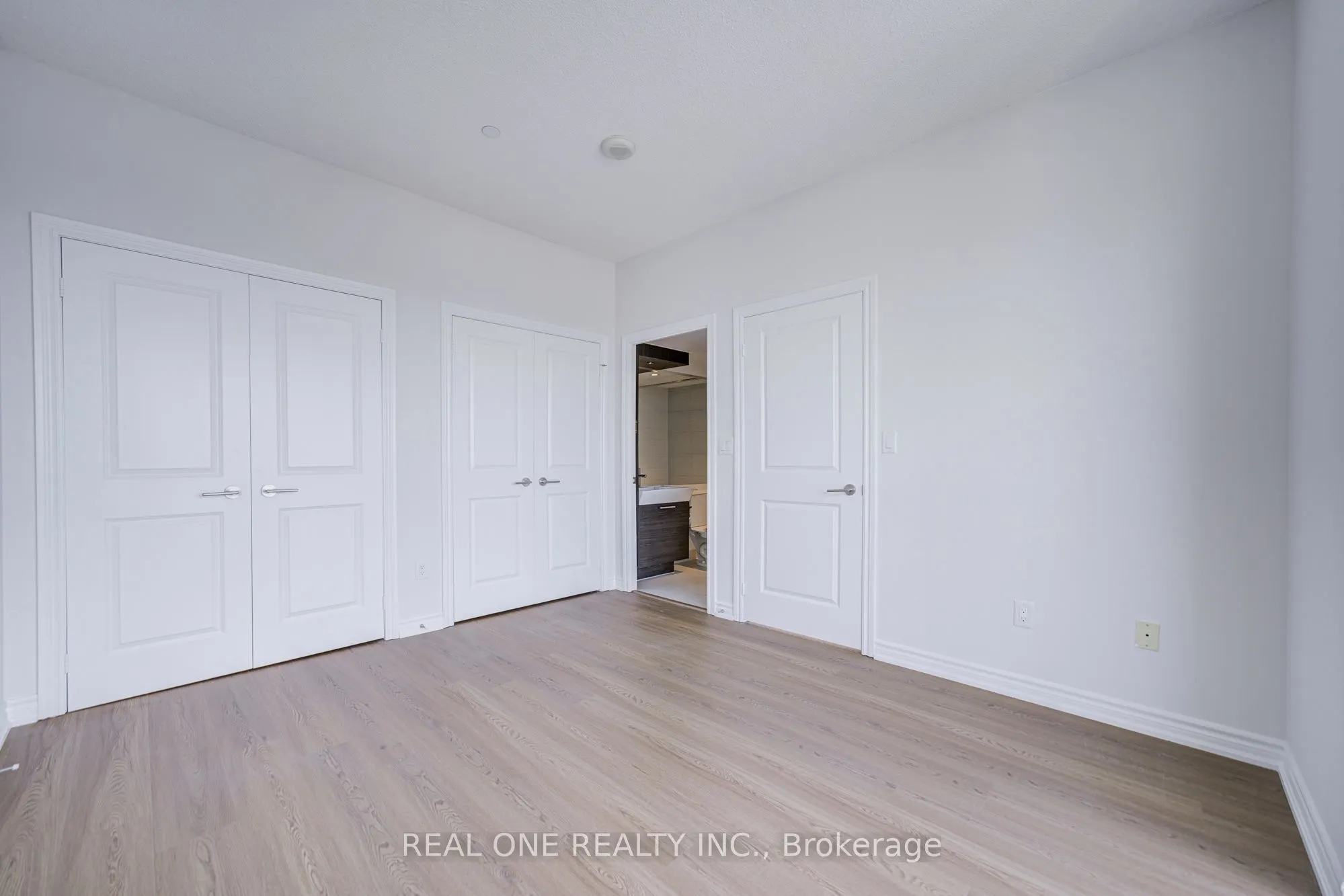 386 Yonge Street #5814