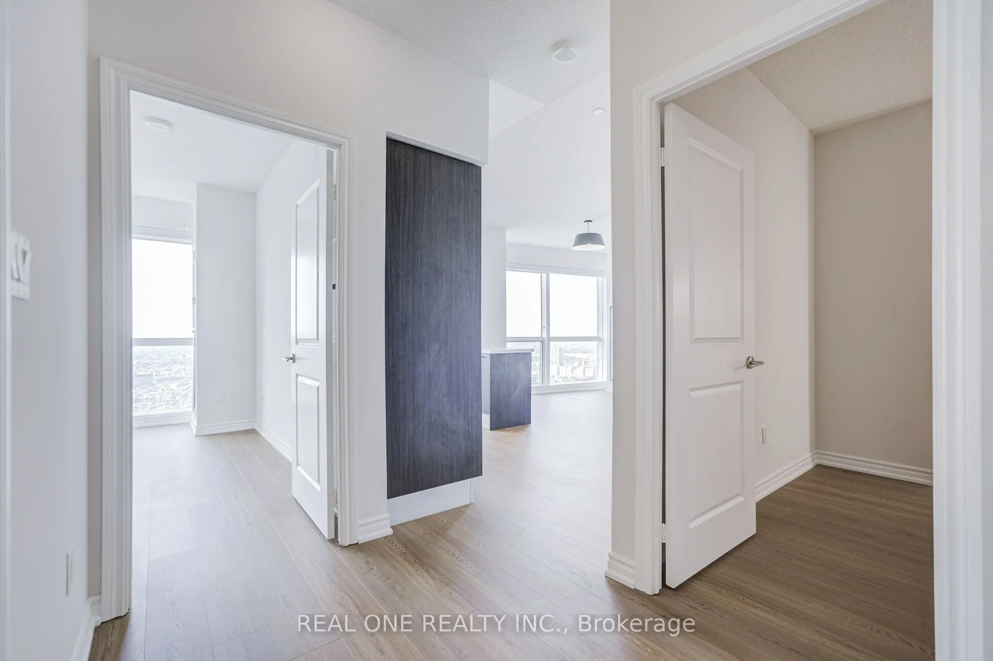 386 Yonge Street #5814