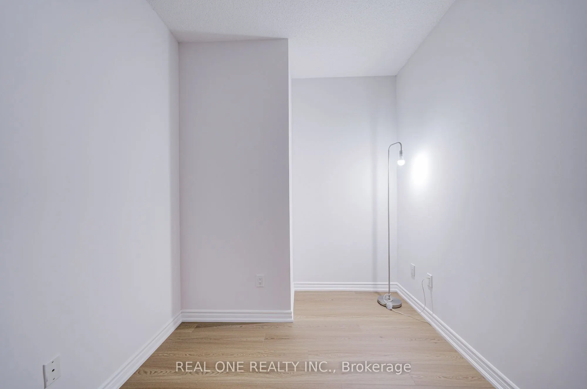 386 Yonge Street #5814