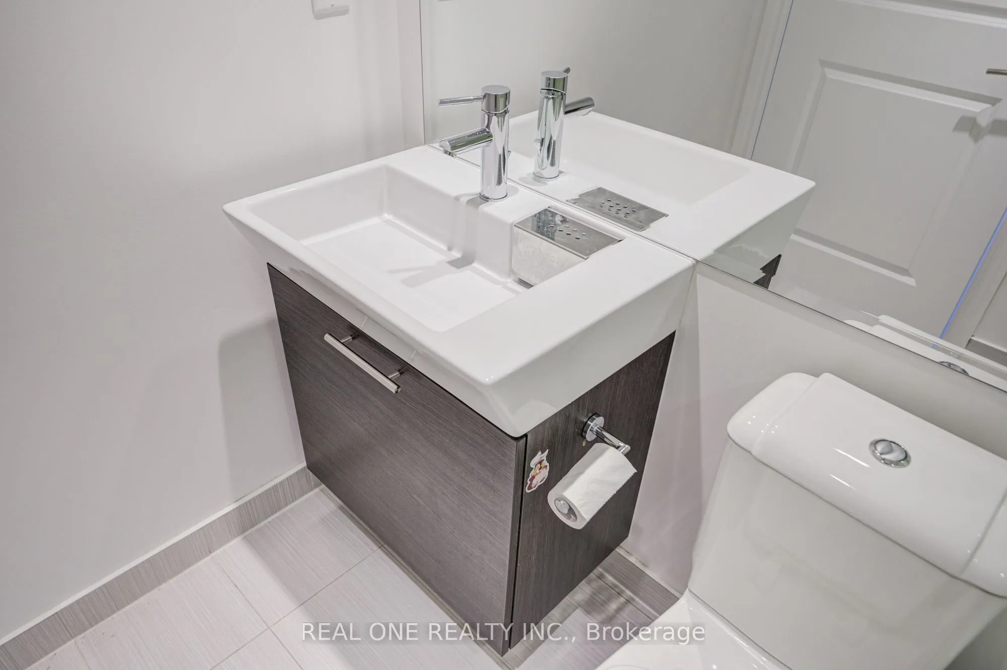 386 Yonge Street #5814