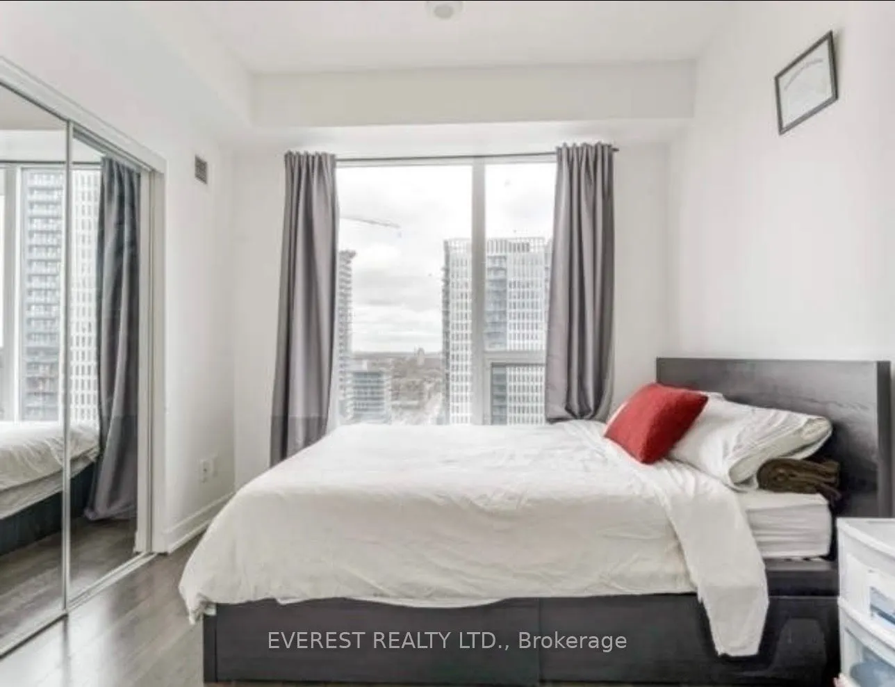 225 Sackville Street #1510