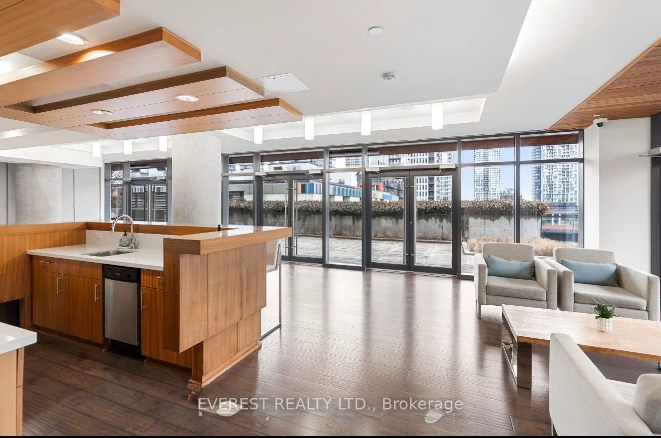 225 Sackville Street #1510