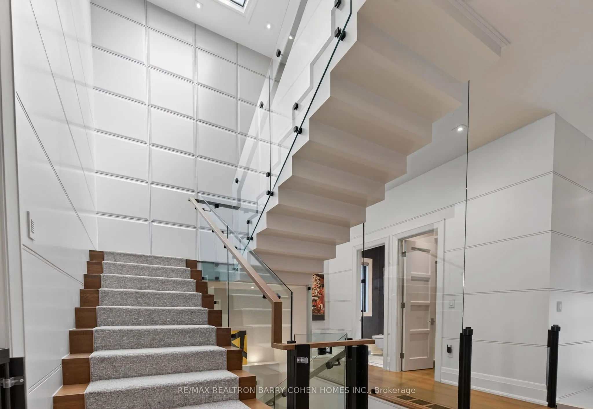 154 Yonge Boulevard