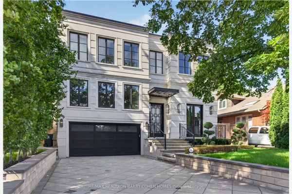 154 Yonge Boulevard