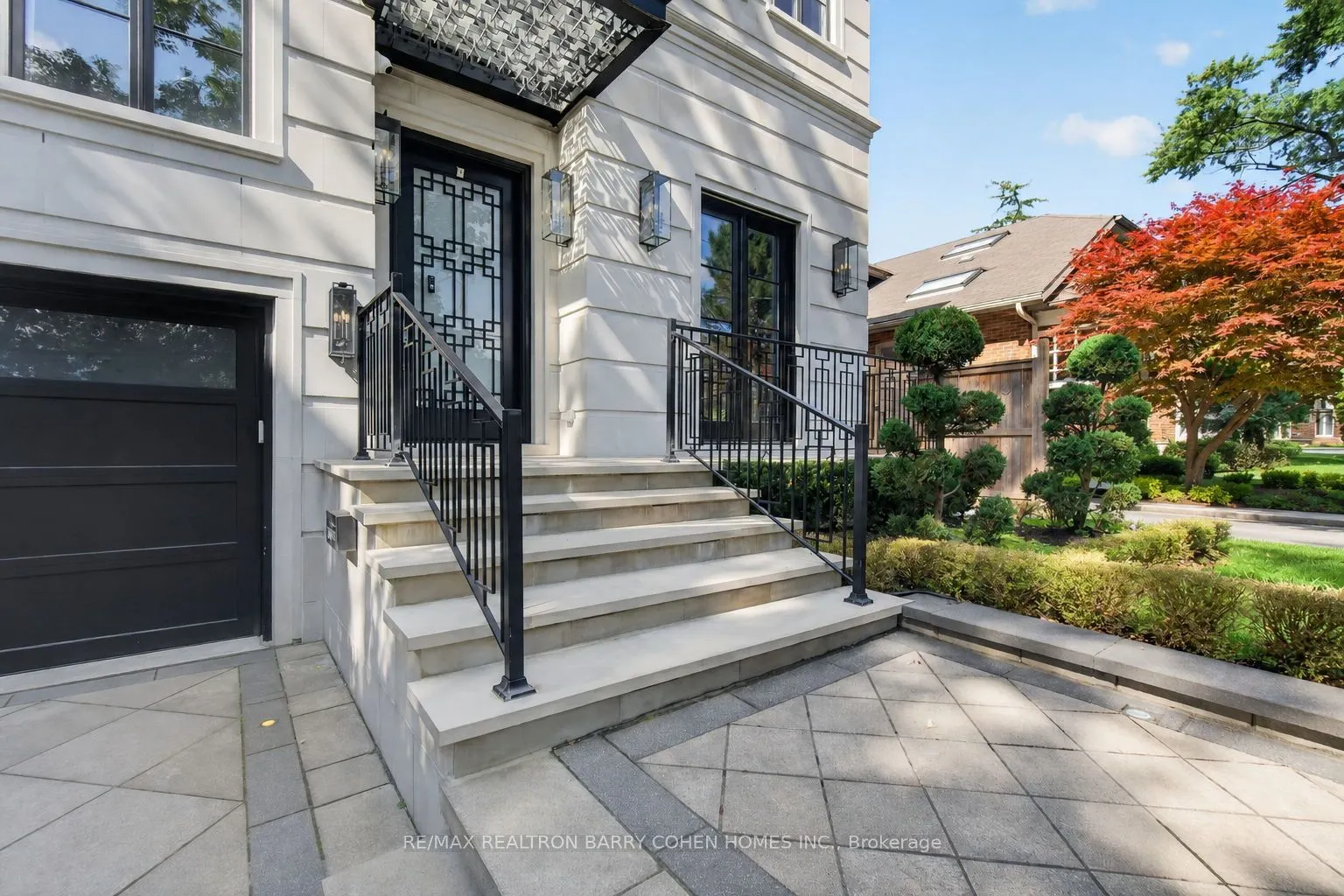 154 Yonge Boulevard
