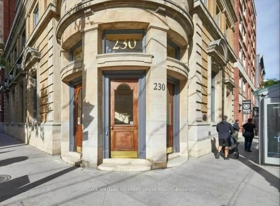 230 King Street E #304