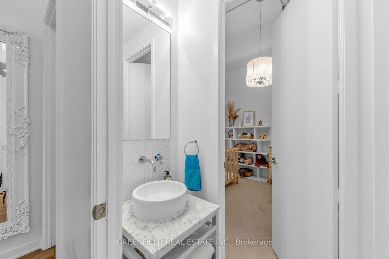 380 Macpherson Avenue N #410