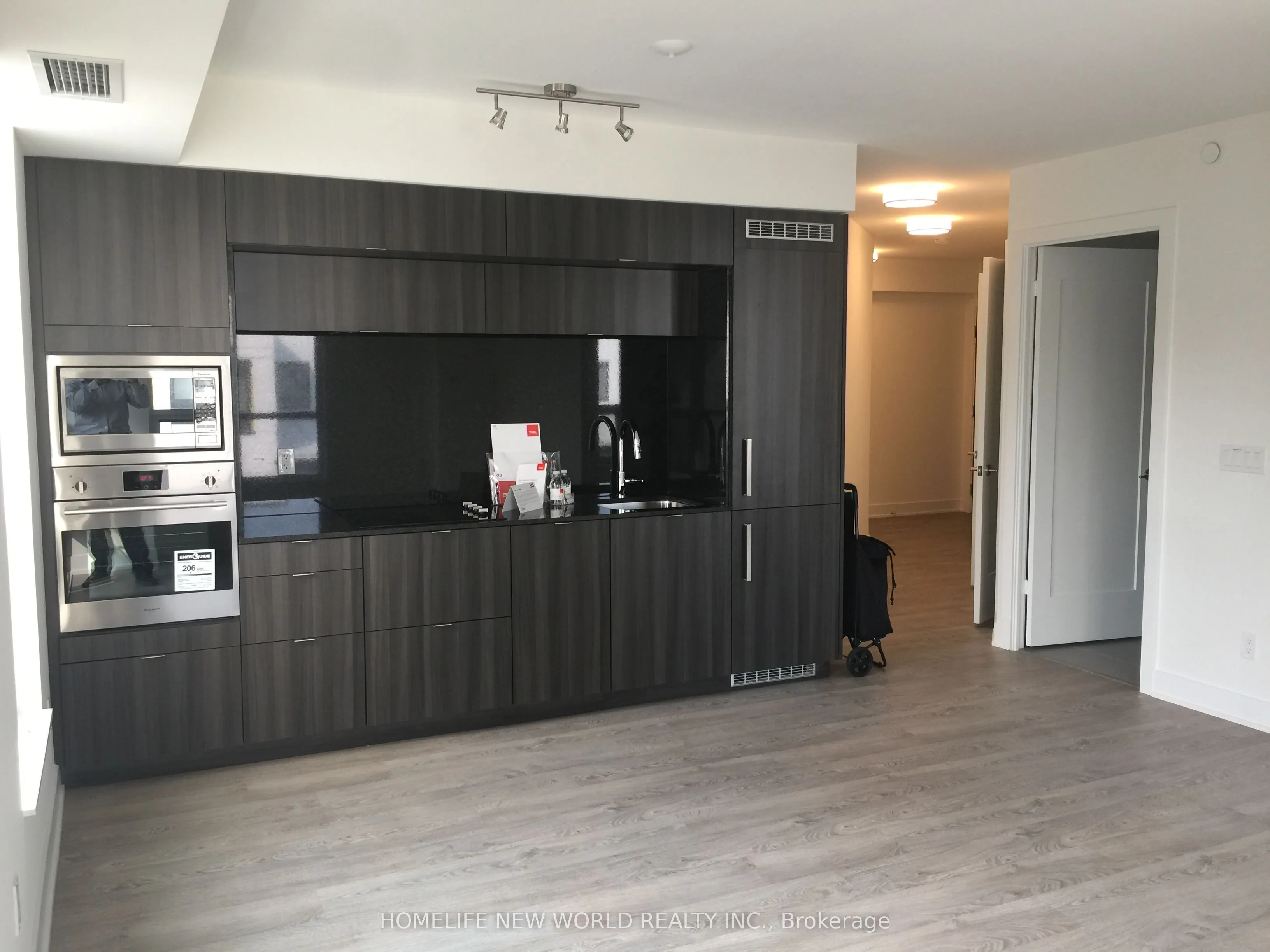 38 Cameron Street #308