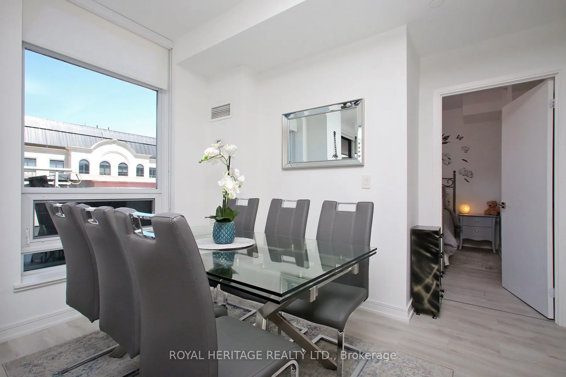 621 Sheppard Avenue E #TPH08