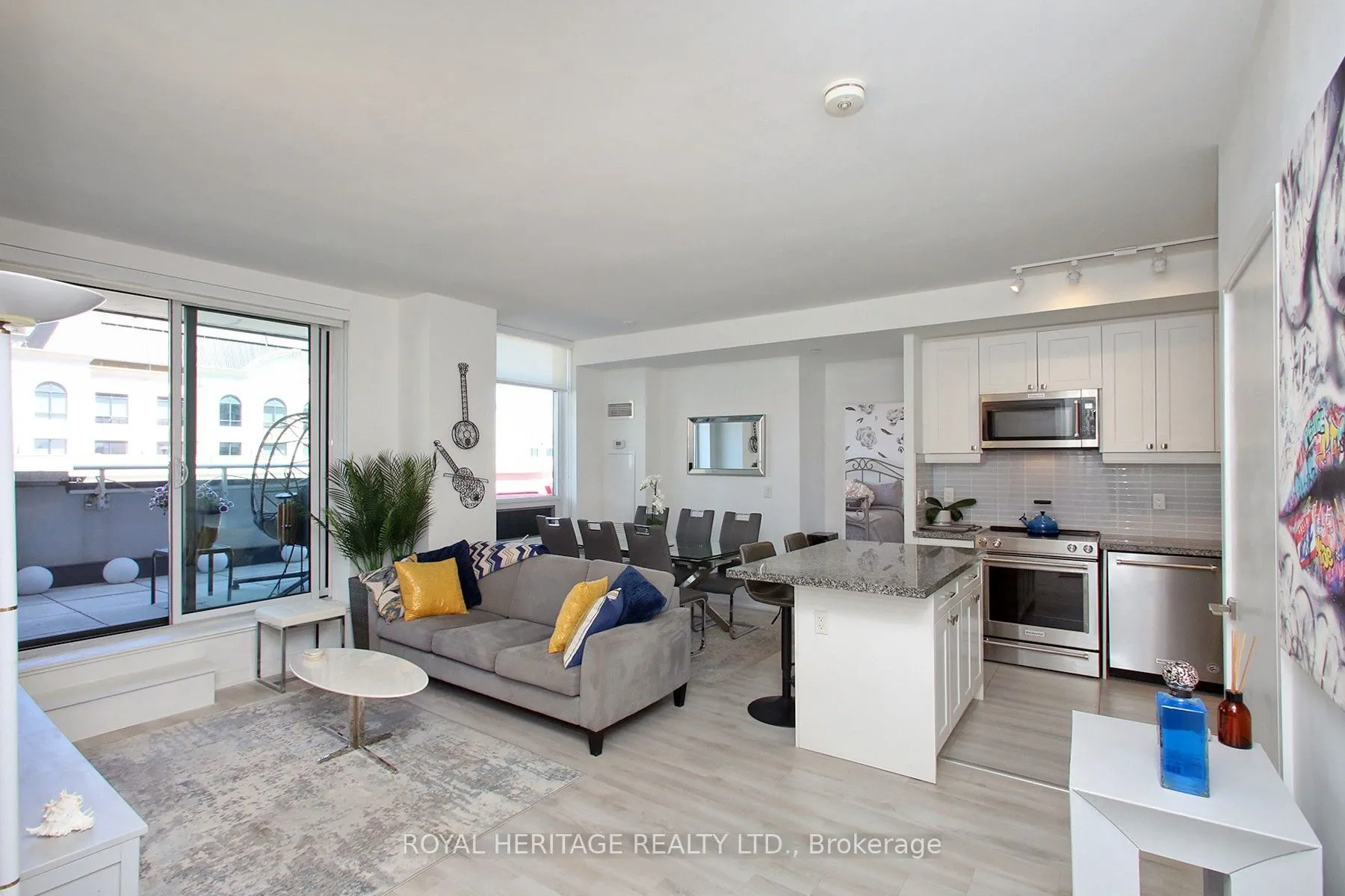 621 Sheppard Avenue E #TPH08