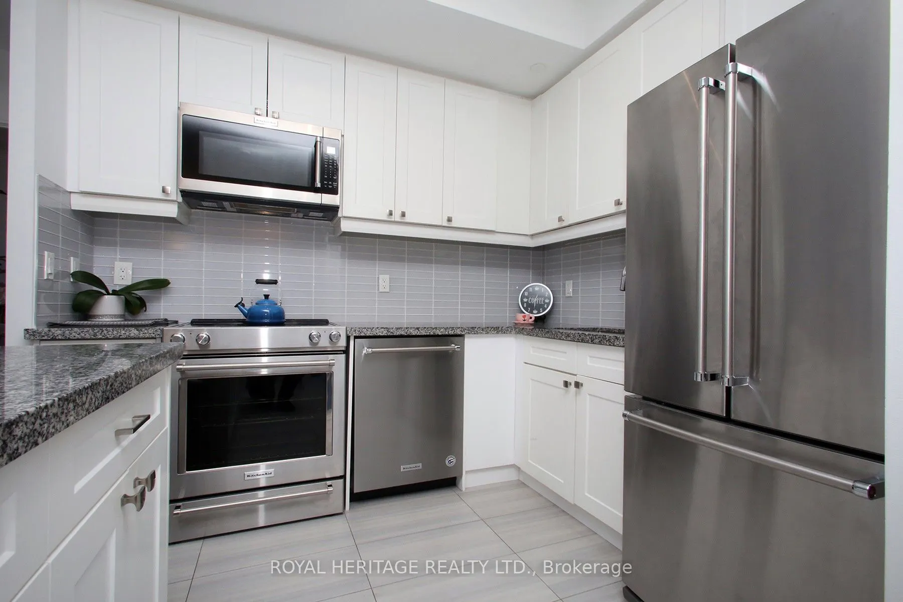 621 Sheppard Avenue E #TPH08