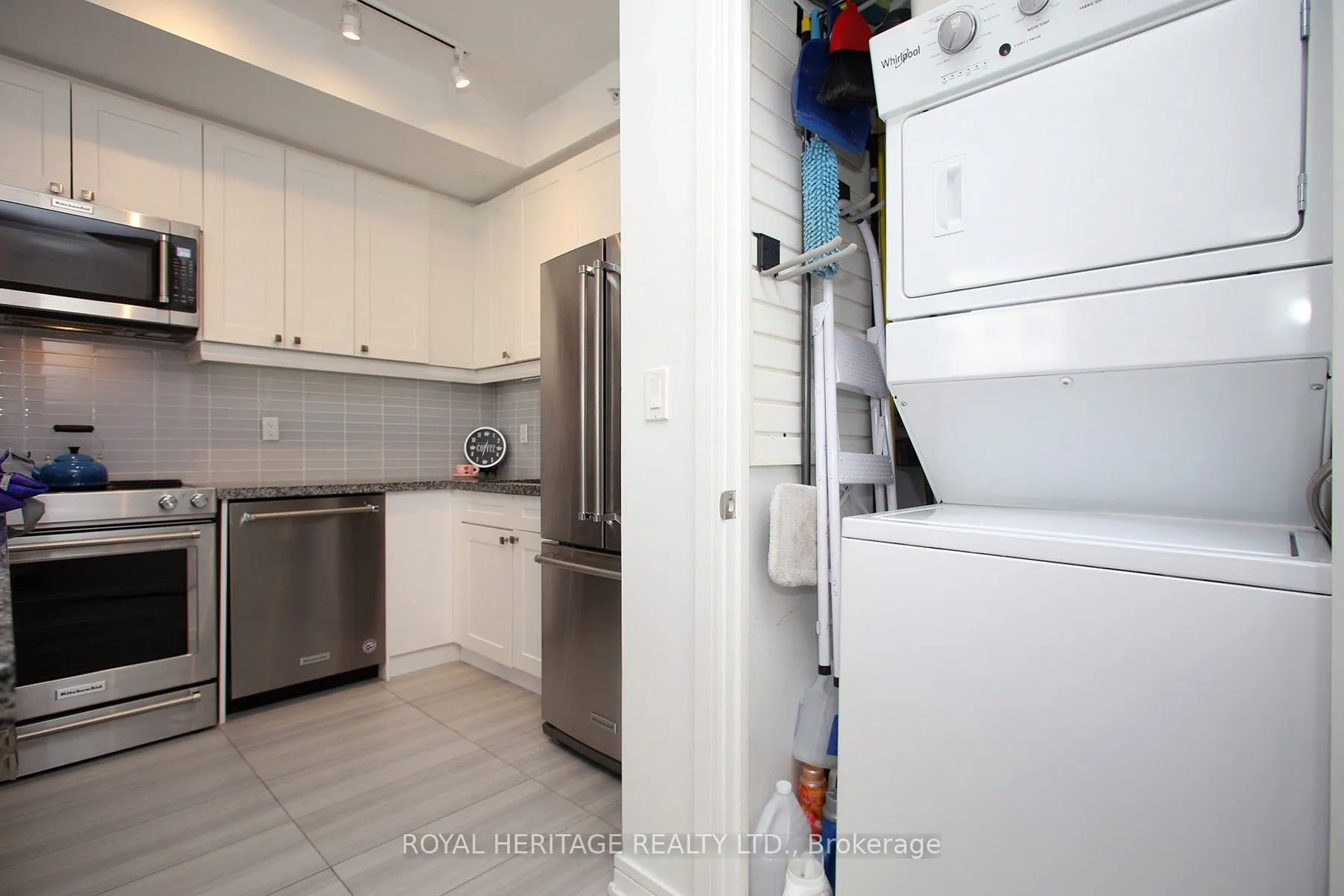 621 Sheppard Avenue E #TPH08