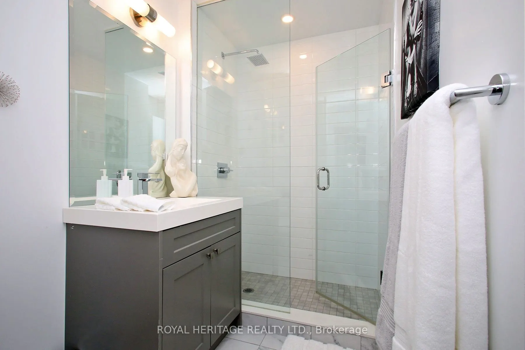 621 Sheppard Avenue E #TPH08