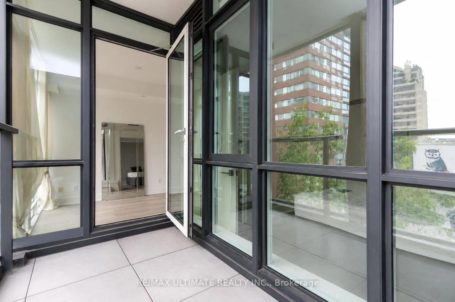 32 Davenport Road #306