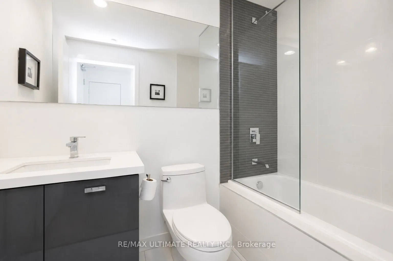 32 Davenport Road #306