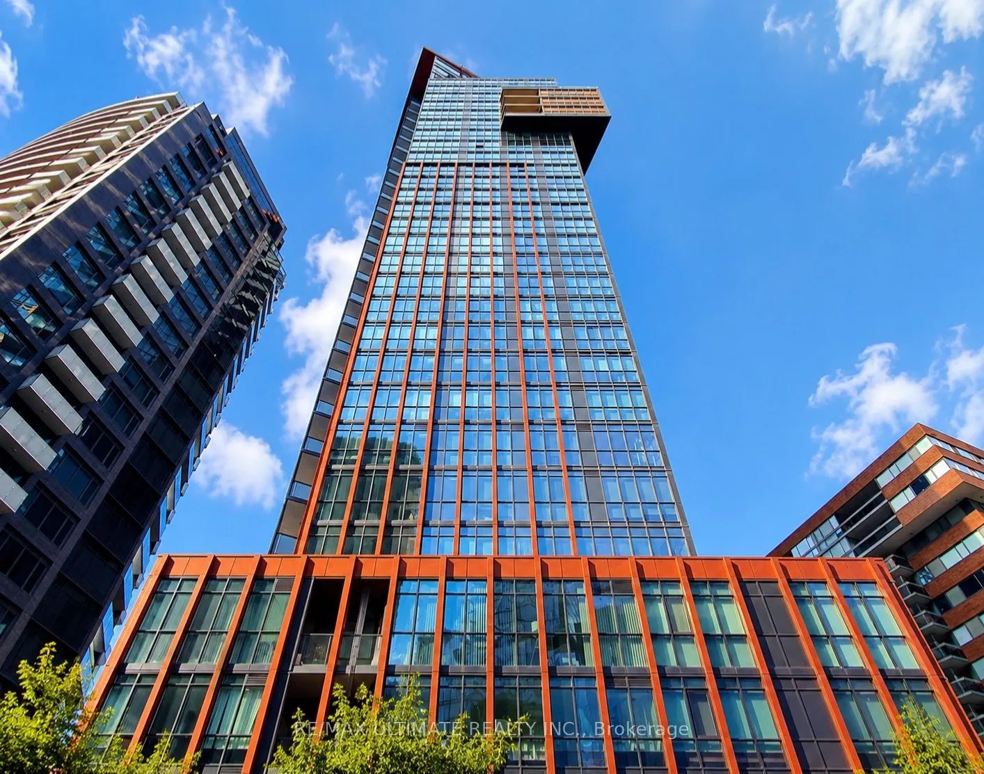 32 Davenport Road #306