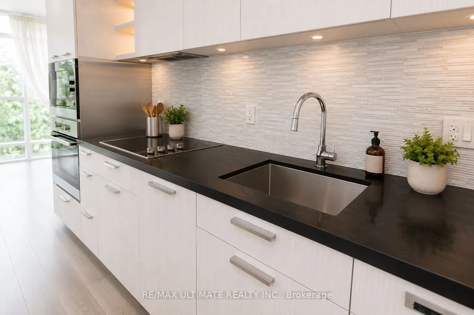 32 Davenport Road #306