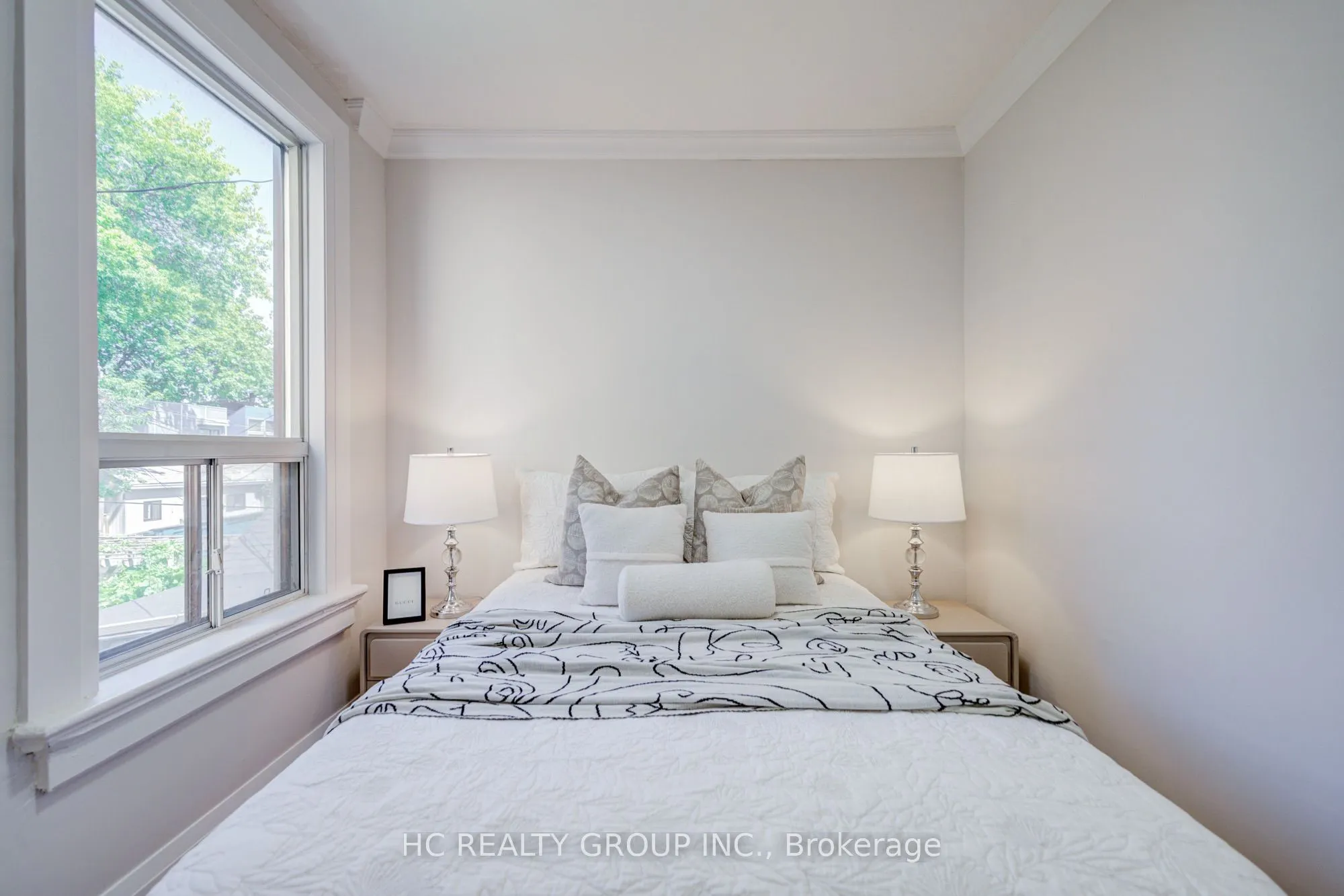 64 Wales Avenue