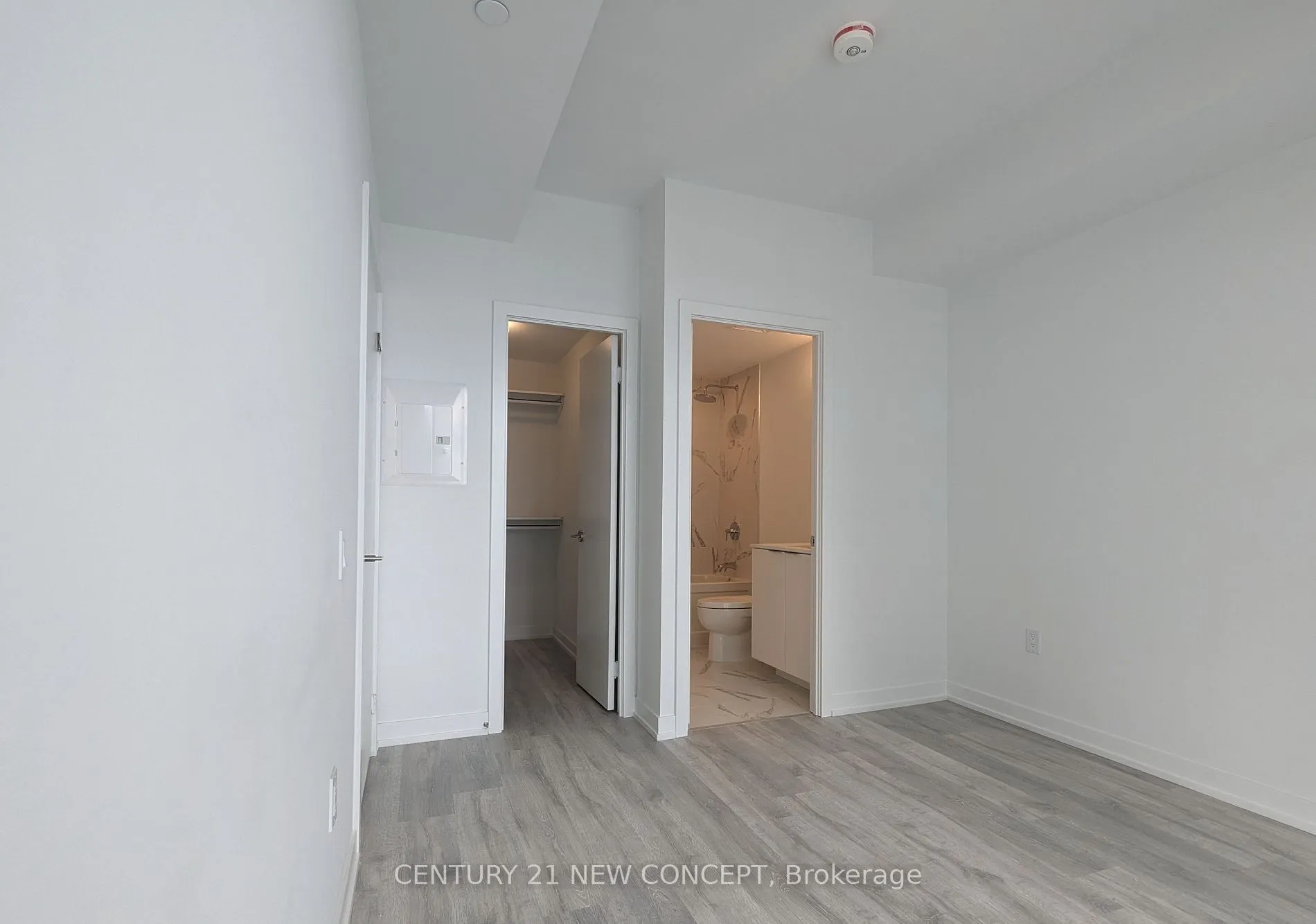 7 Golden Lion Heights #2905