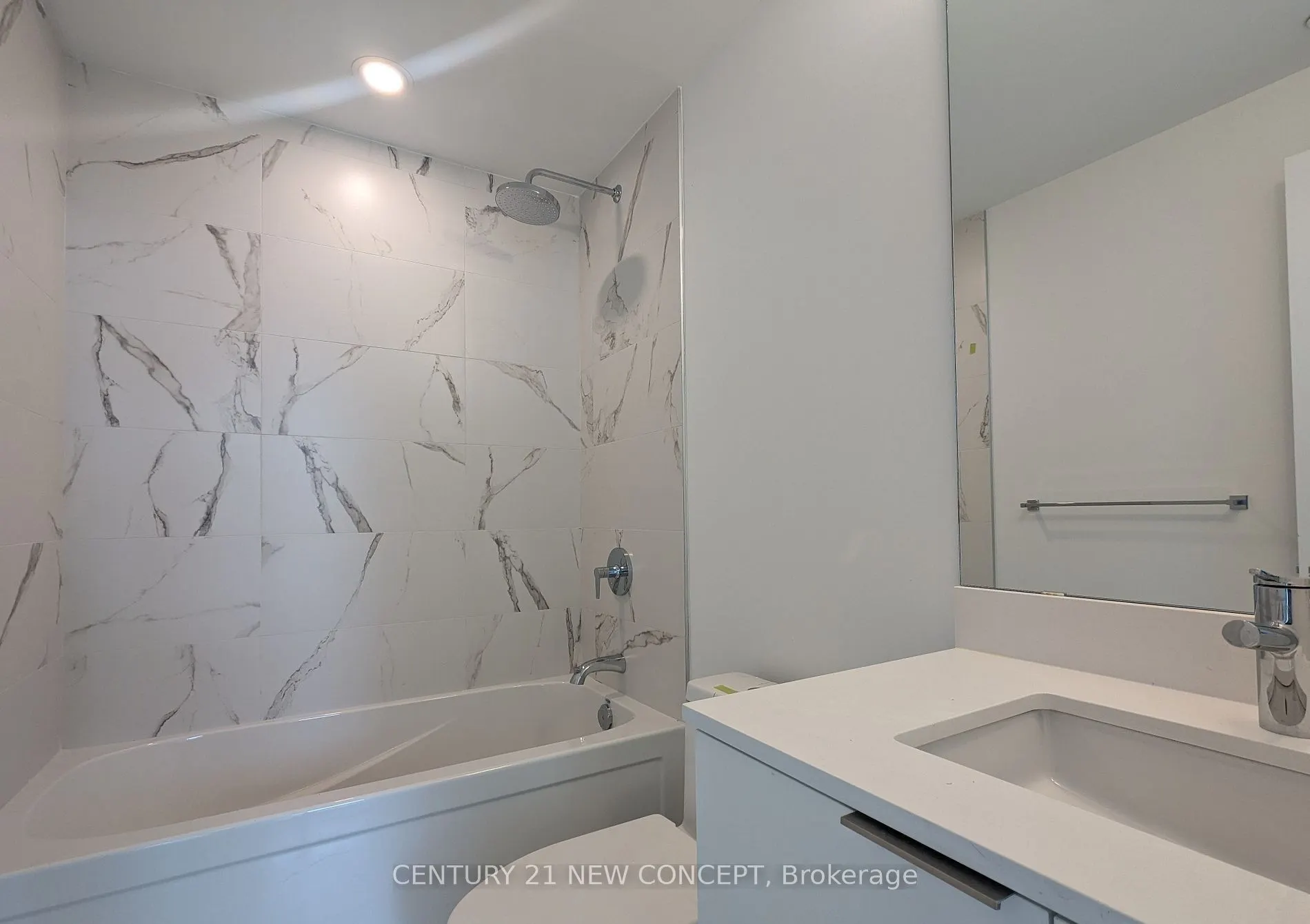 7 Golden Lion Heights #2905