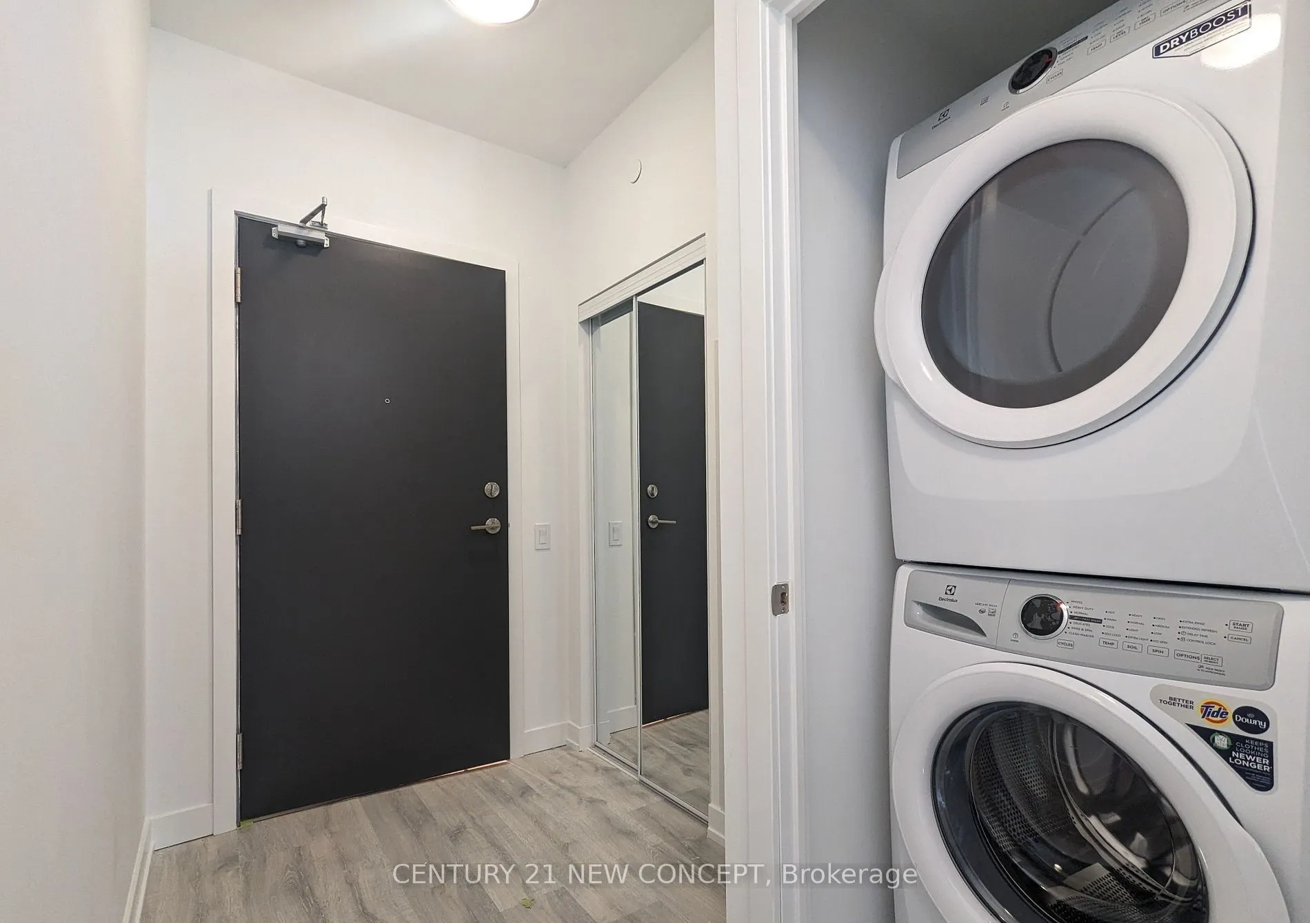 7 Golden Lion Heights #2905
