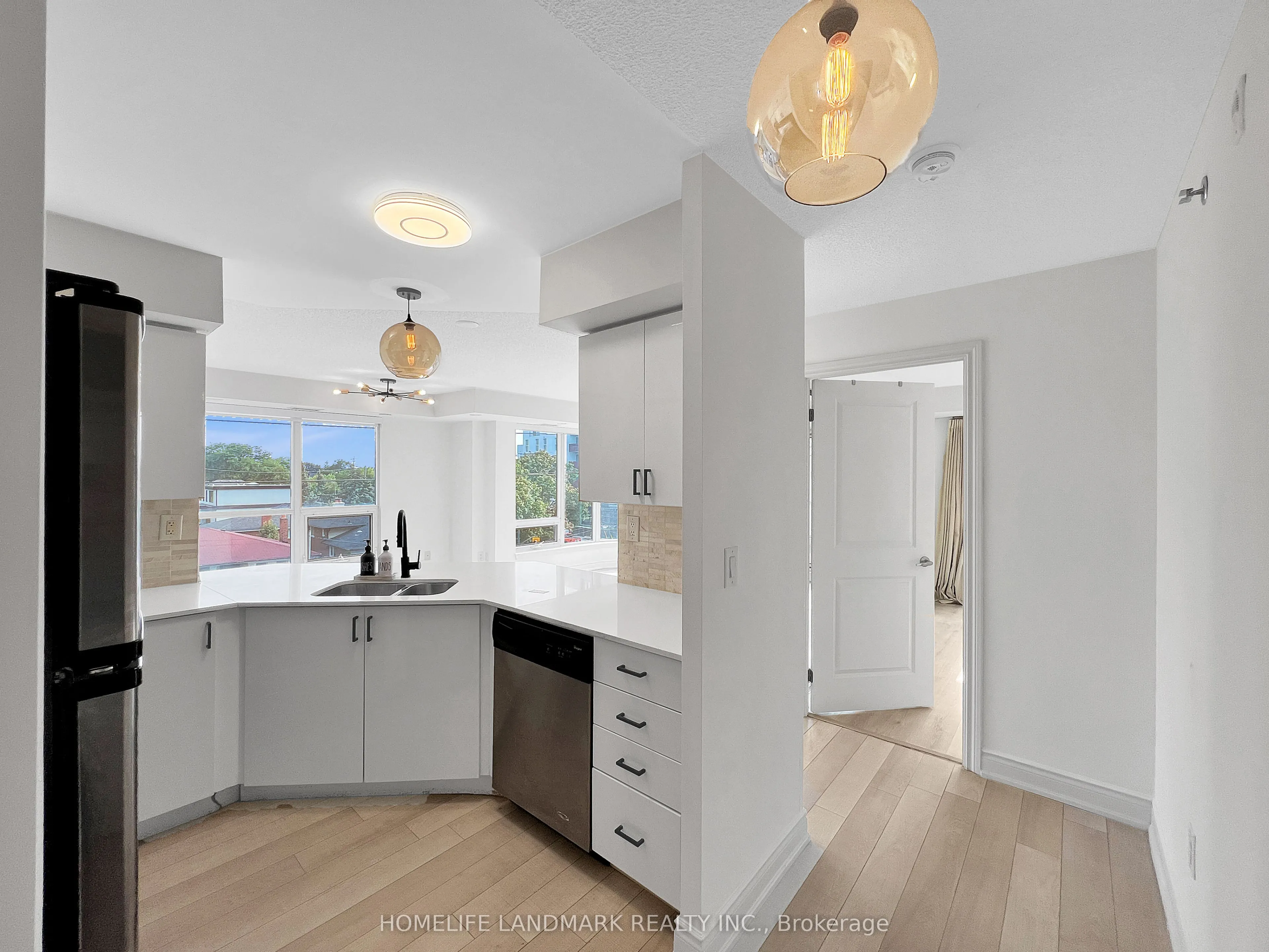 760 Sheppard Avenue W #413